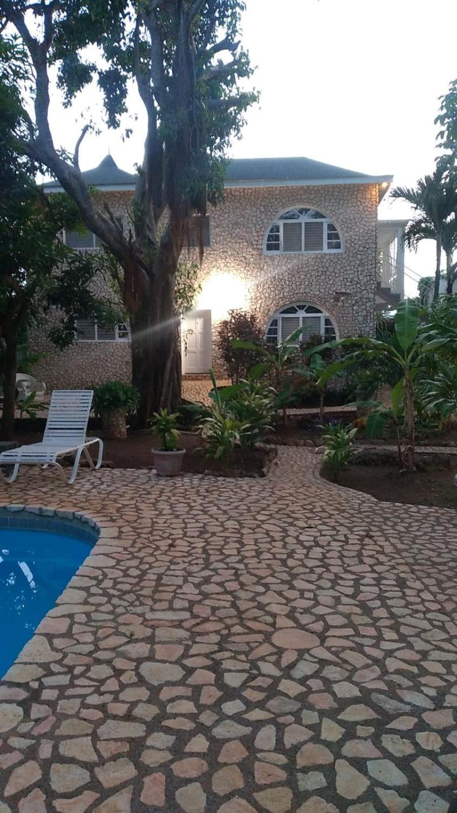 One-Bedroom Villa photo 2