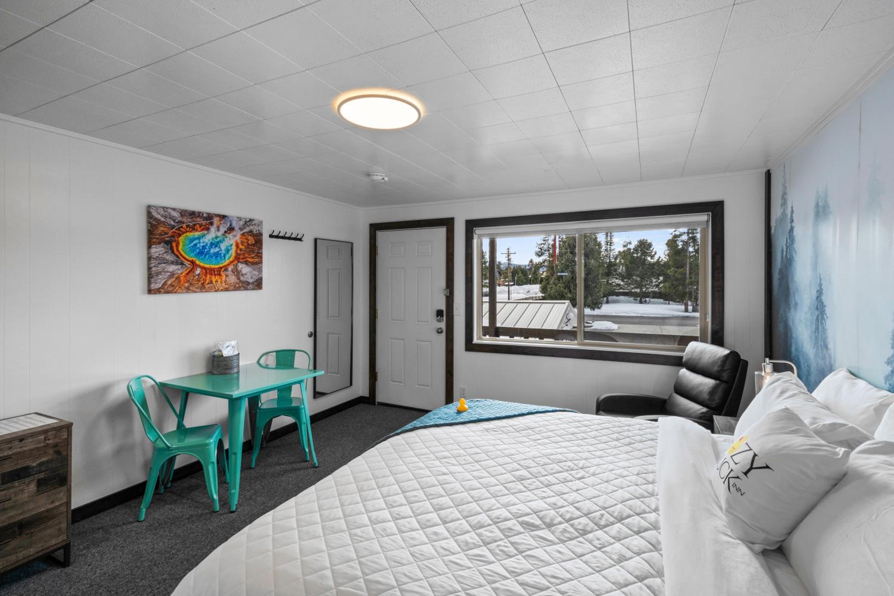 Deluxe King Room