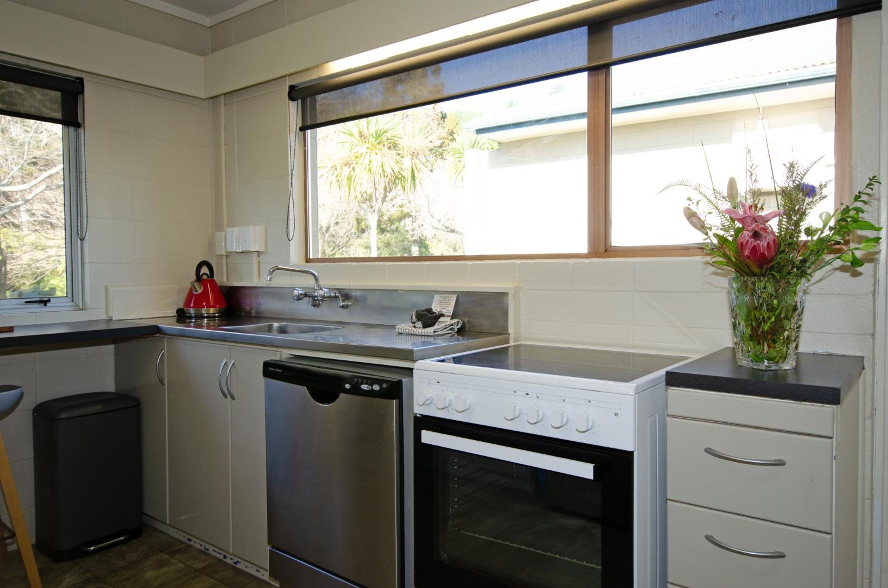 Deluxe Family Suite - Photo 31