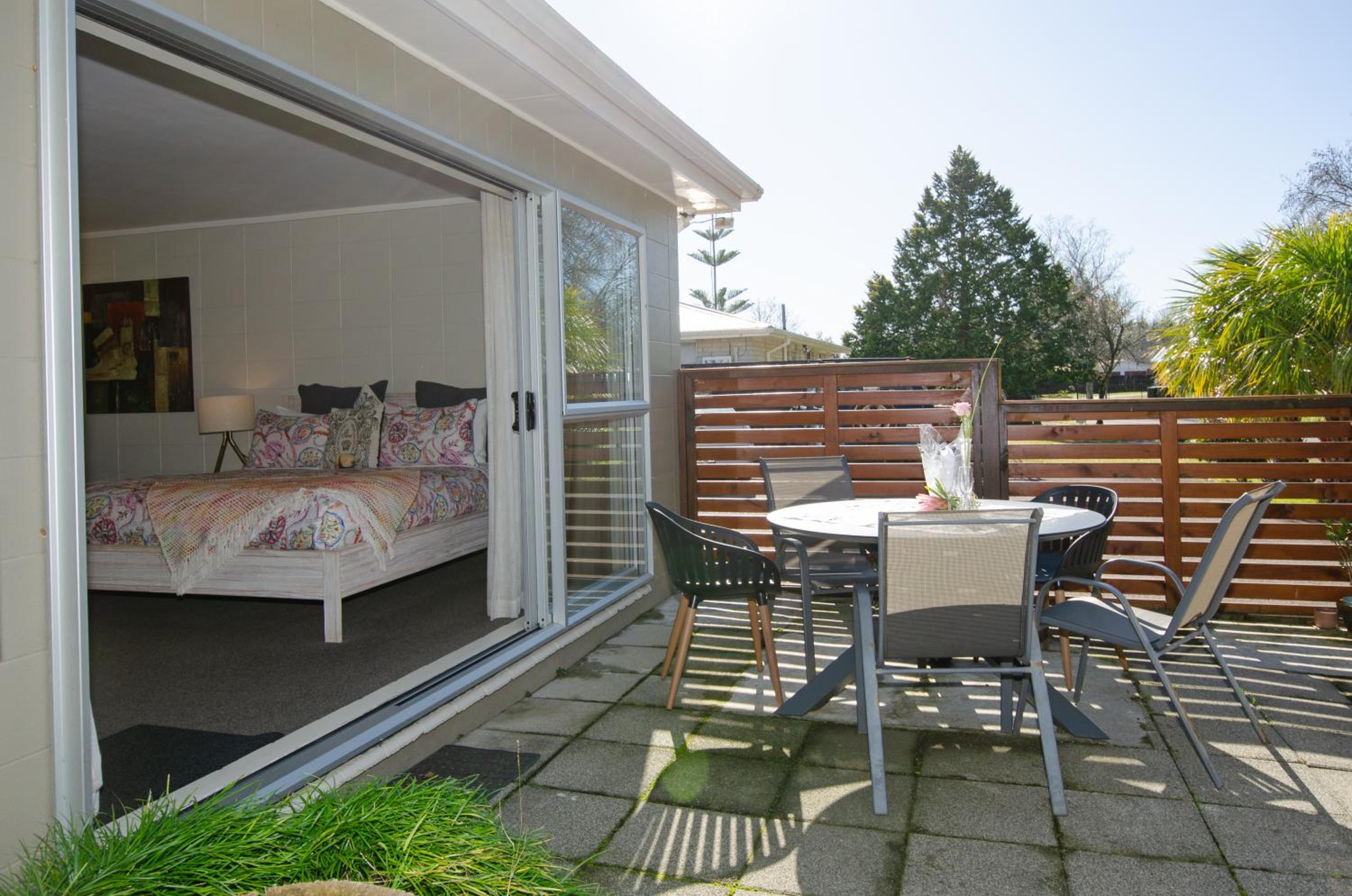 Deluxe Family Suite - Photo 33