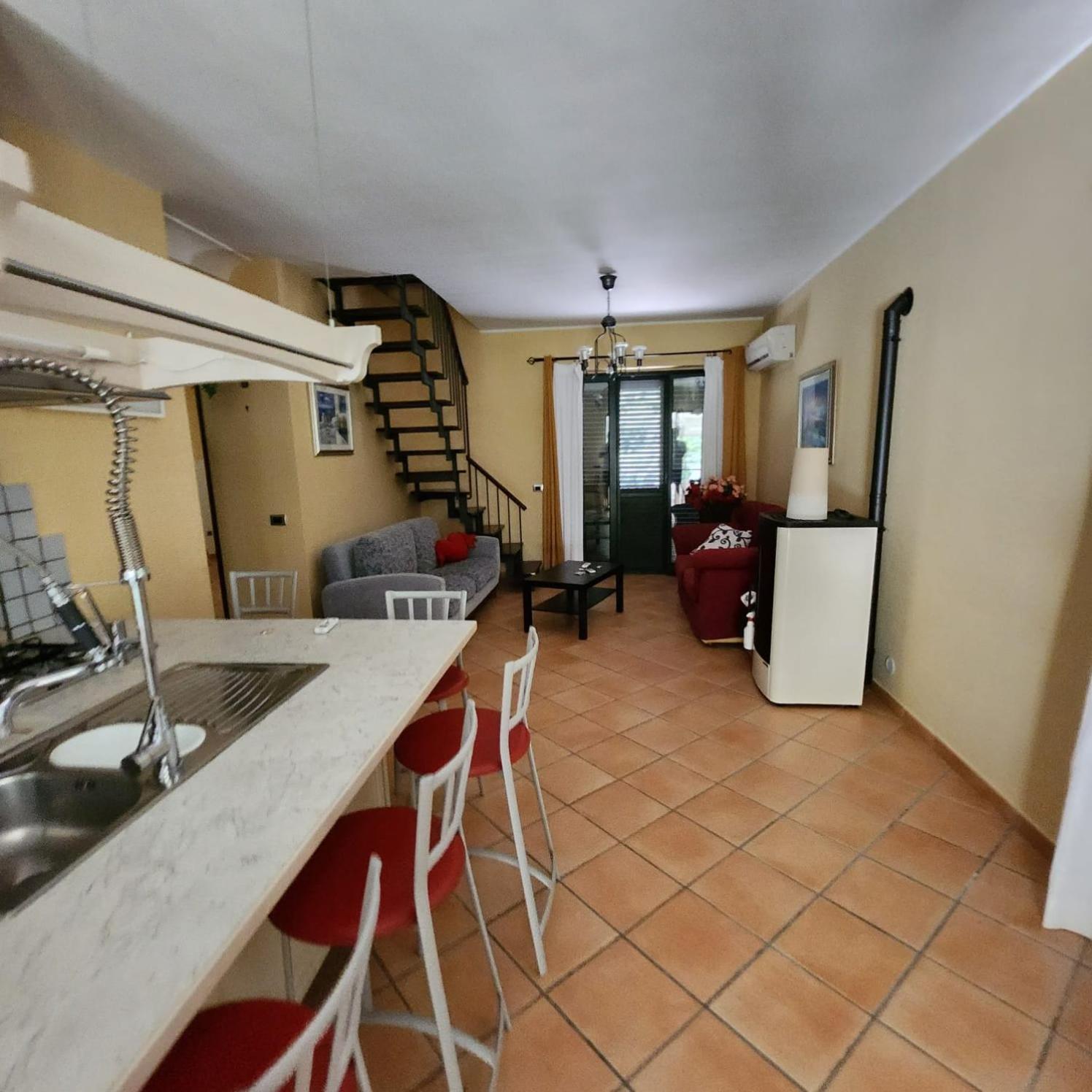 Four-Bedroom House photo 2