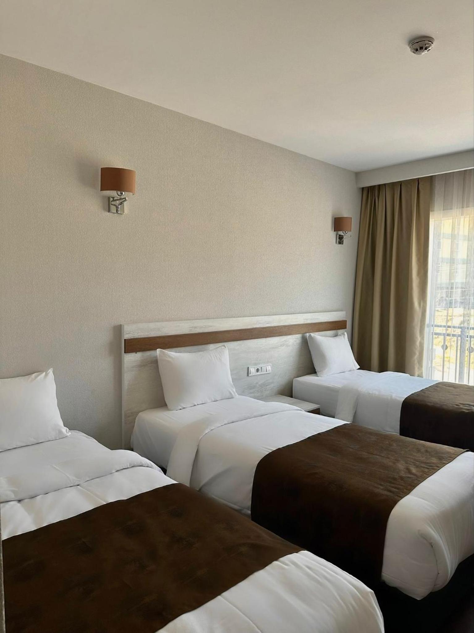 Standard Triple Room - Photo 6
