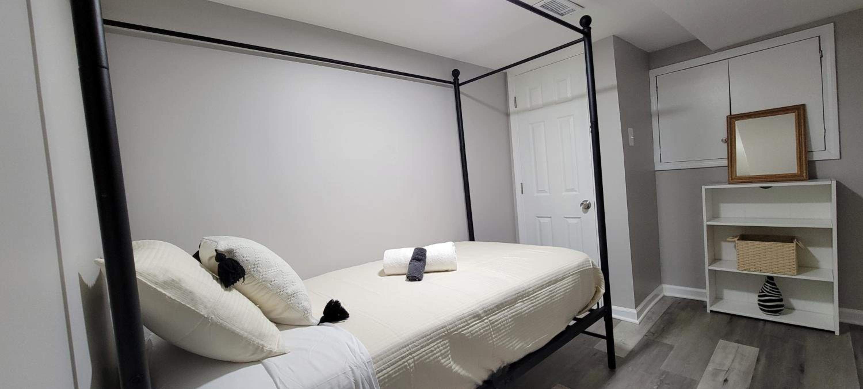 Single Room with Shared Bathroom