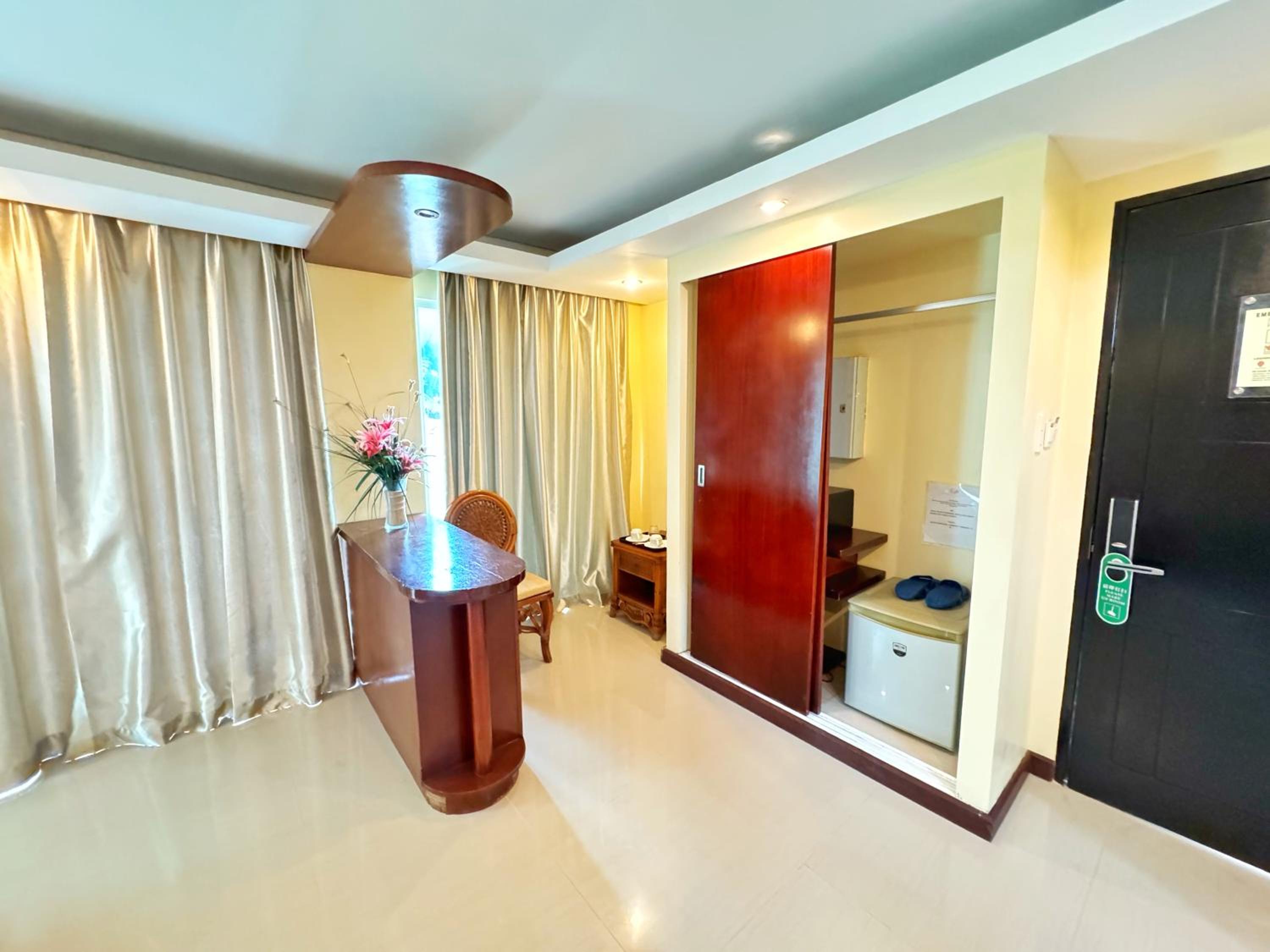 Angol King Suite - Photo 6