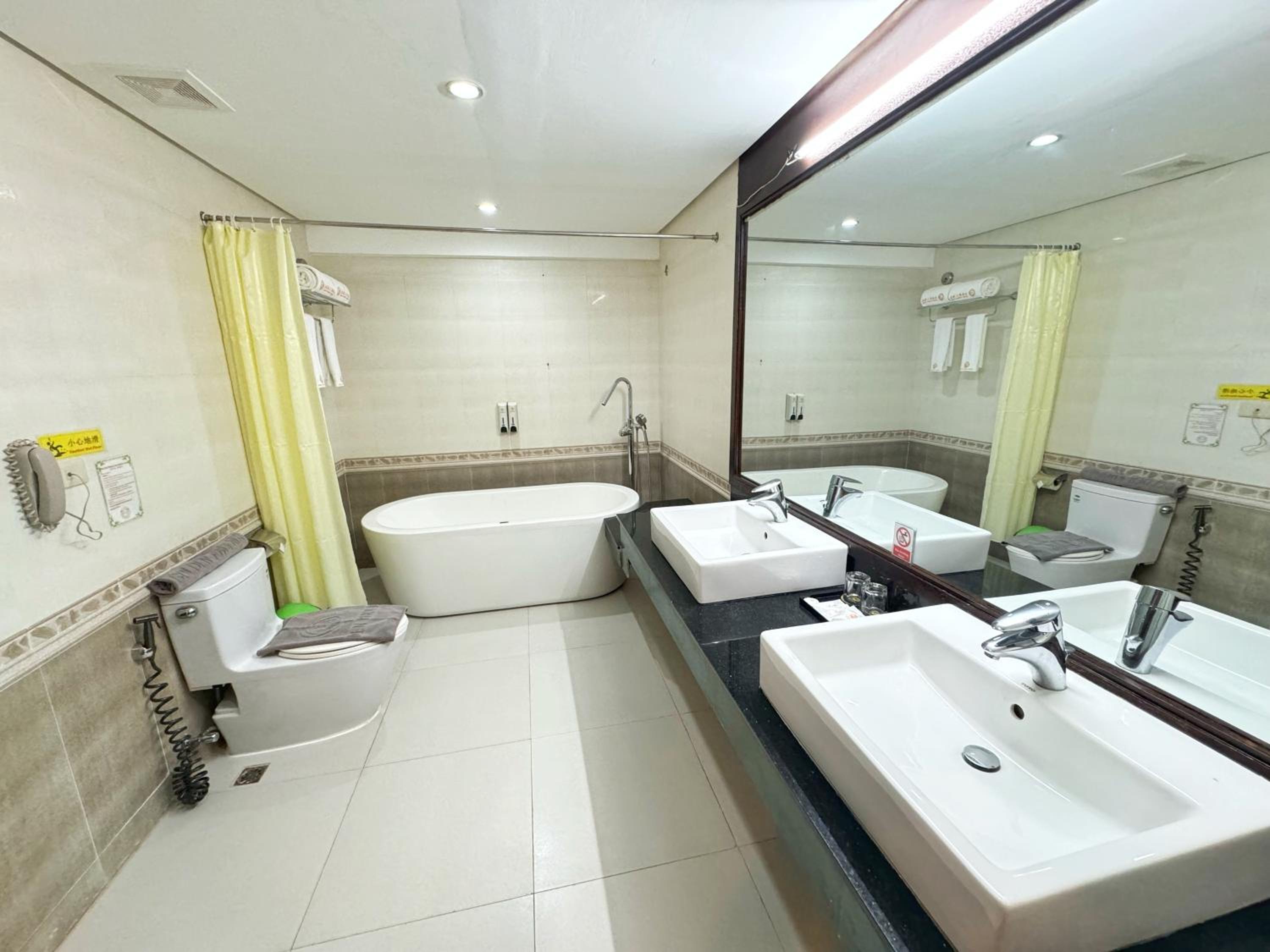 Angol King Suite - Photo 8