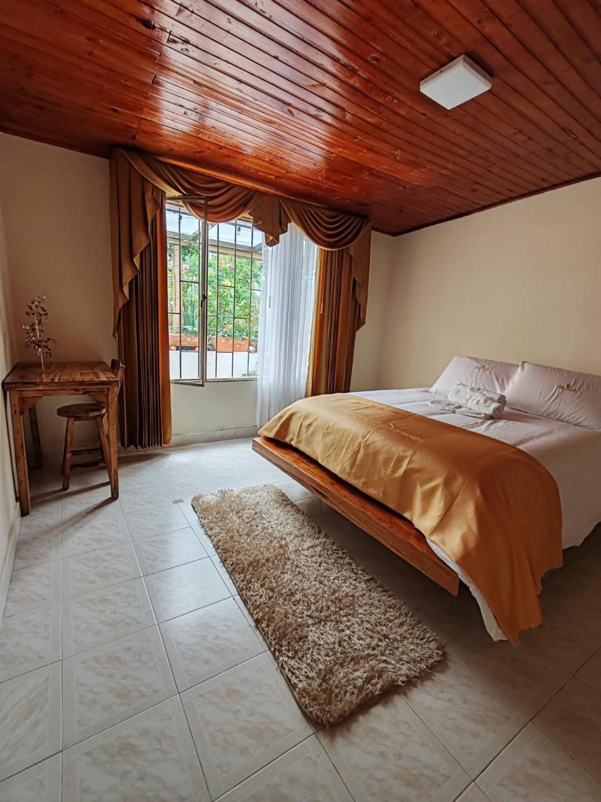 Deluxe Double Room With Bath photo 1