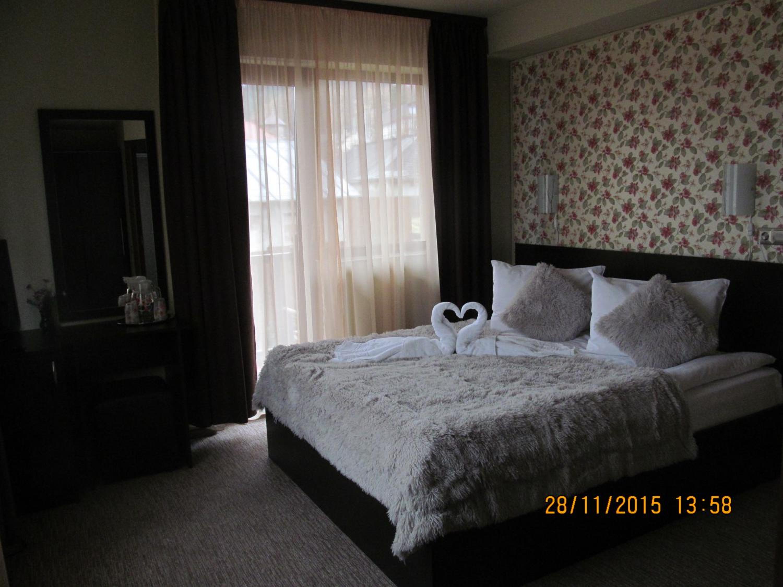 Double Room - Photo 32