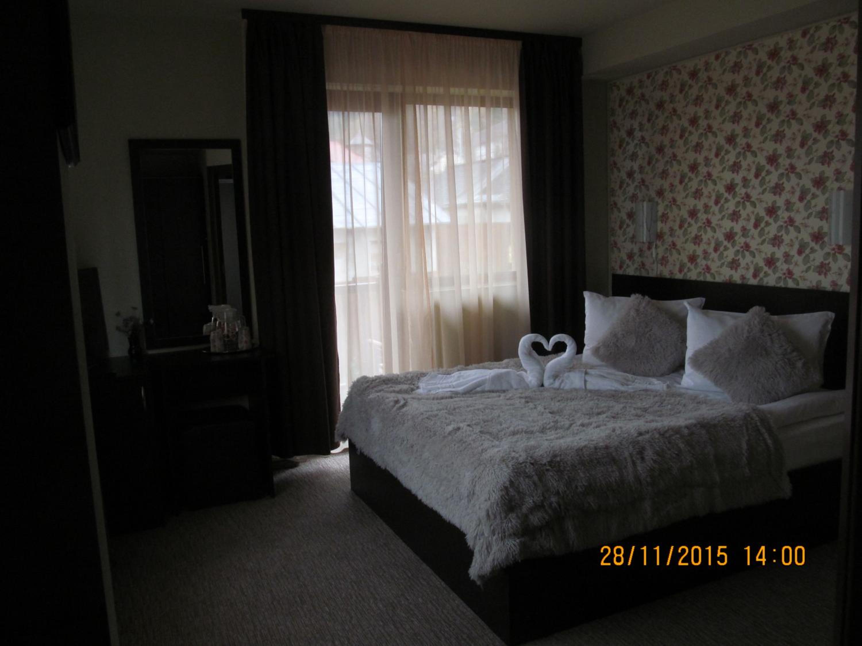 Double Room - Photo 1
