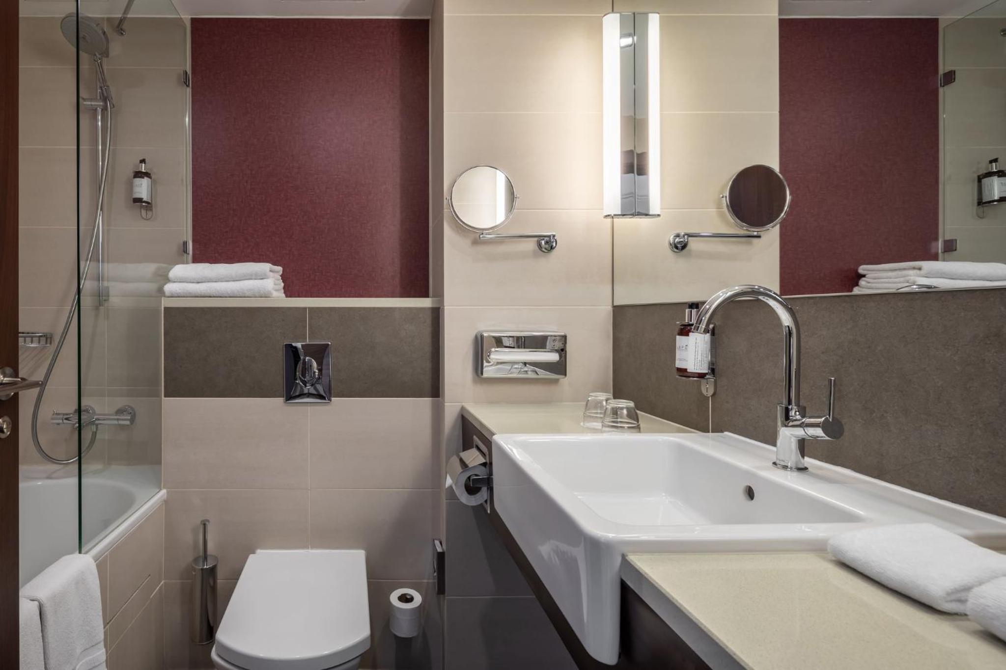 King Suite With City View