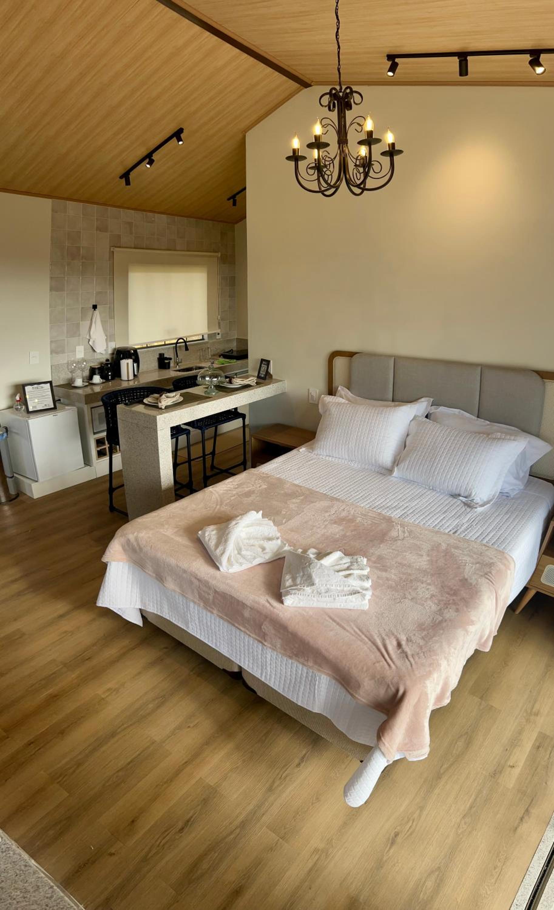 Large Double Room photo 1