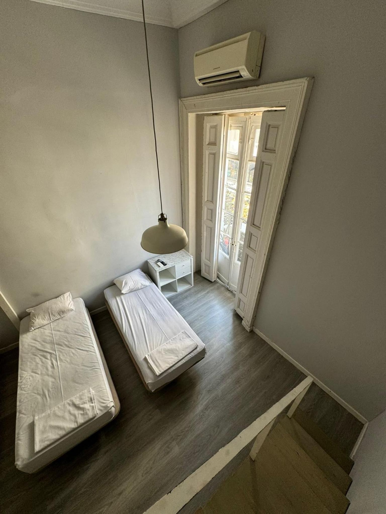Apartment with Balcony - Photo 21