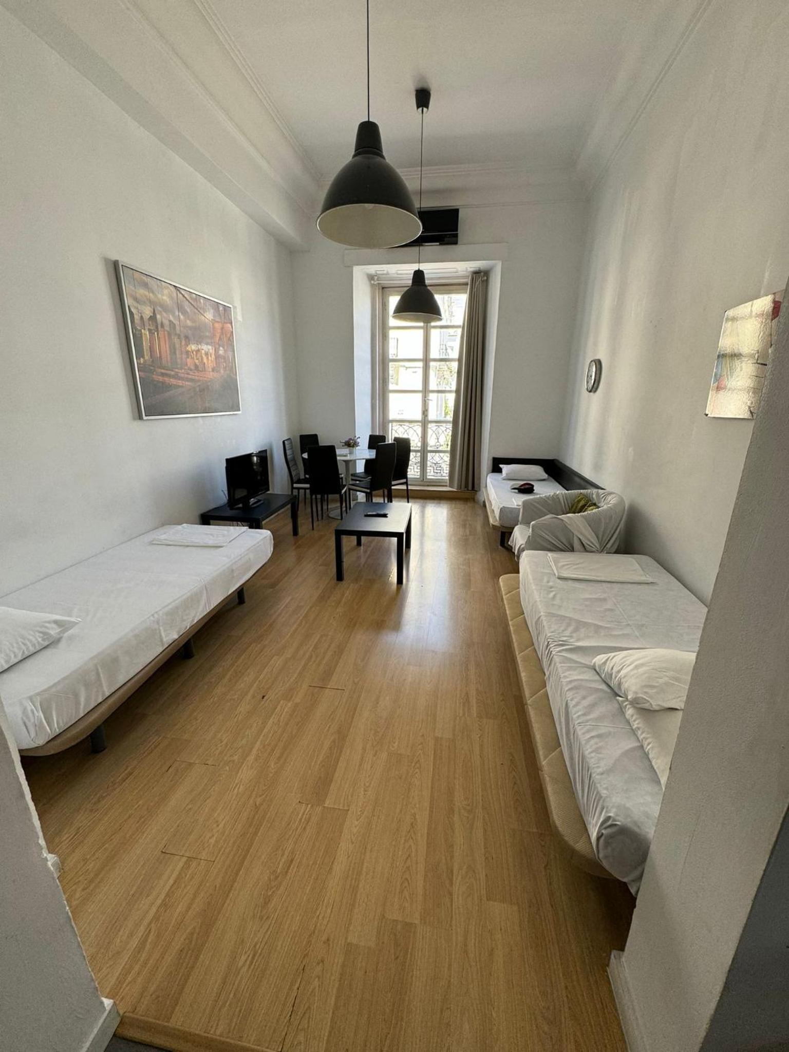Estudio con Balcón