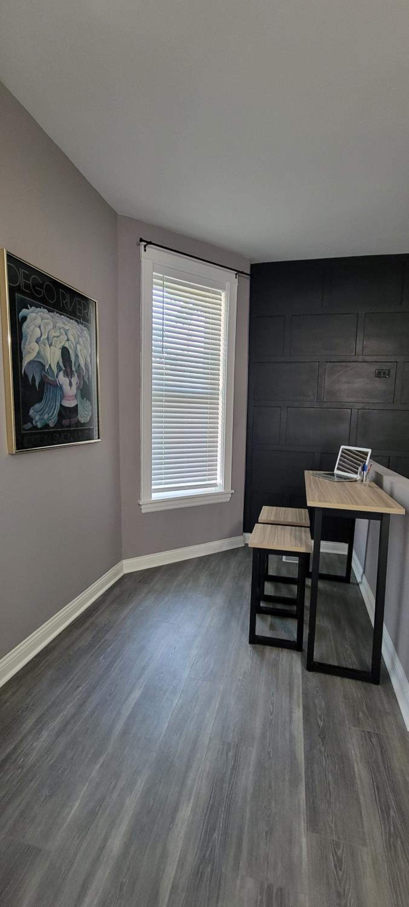 Five-Bedroom Deluxe Apartment