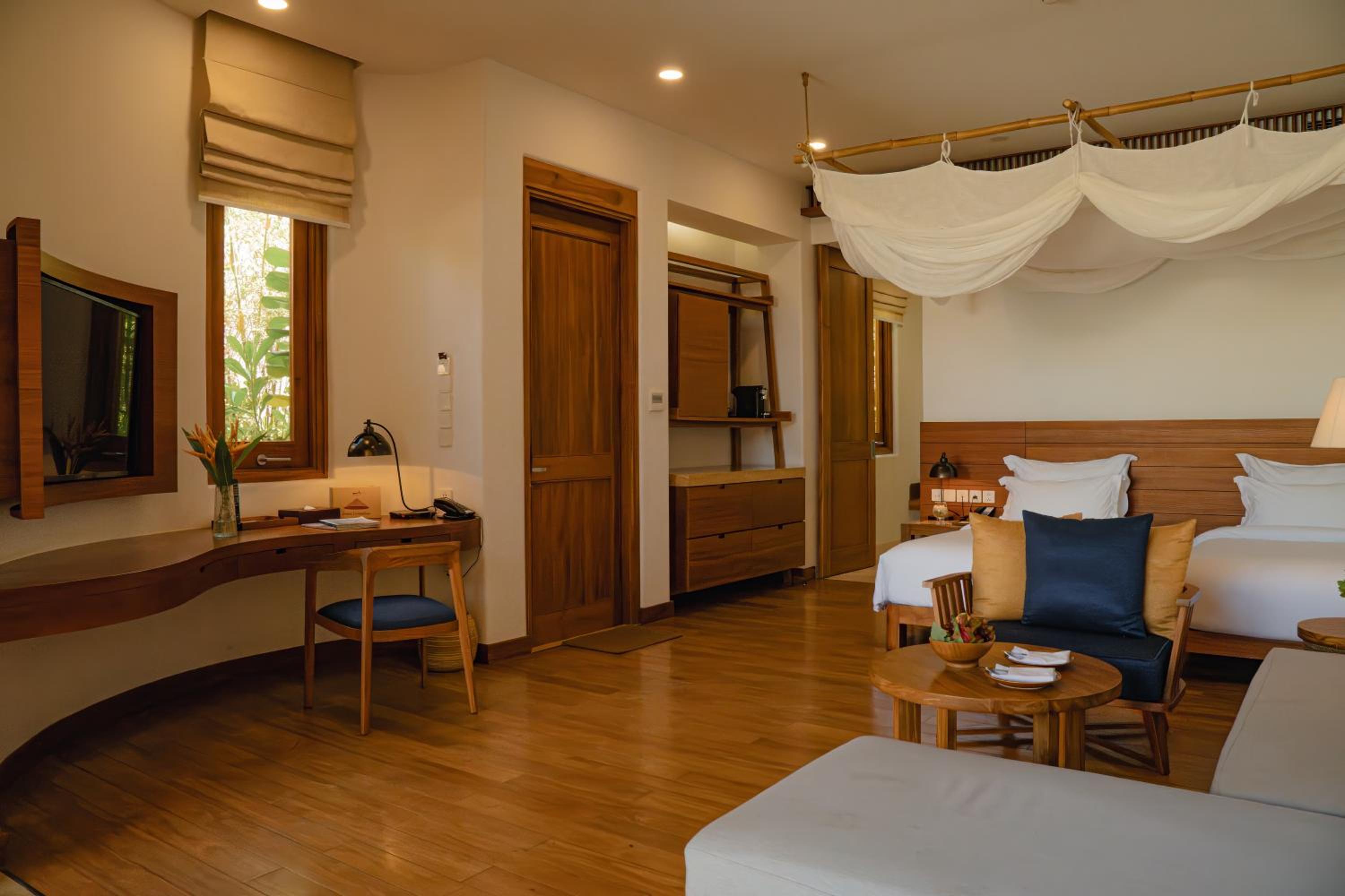 One-Bedroom Pool Villa with 2 Single Beds - Photo 3