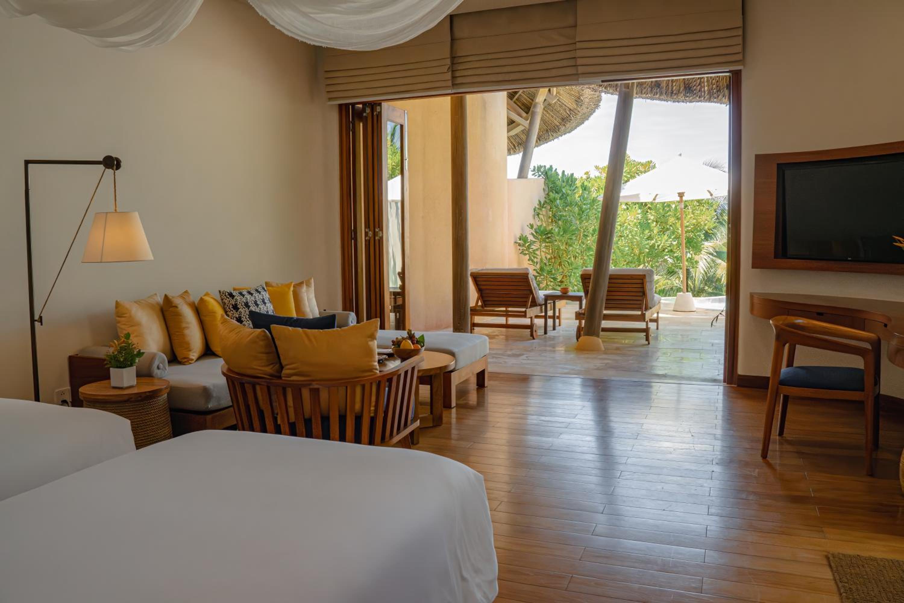 One-Bedroom Pool Villa with 2 Single Beds - Photo 4