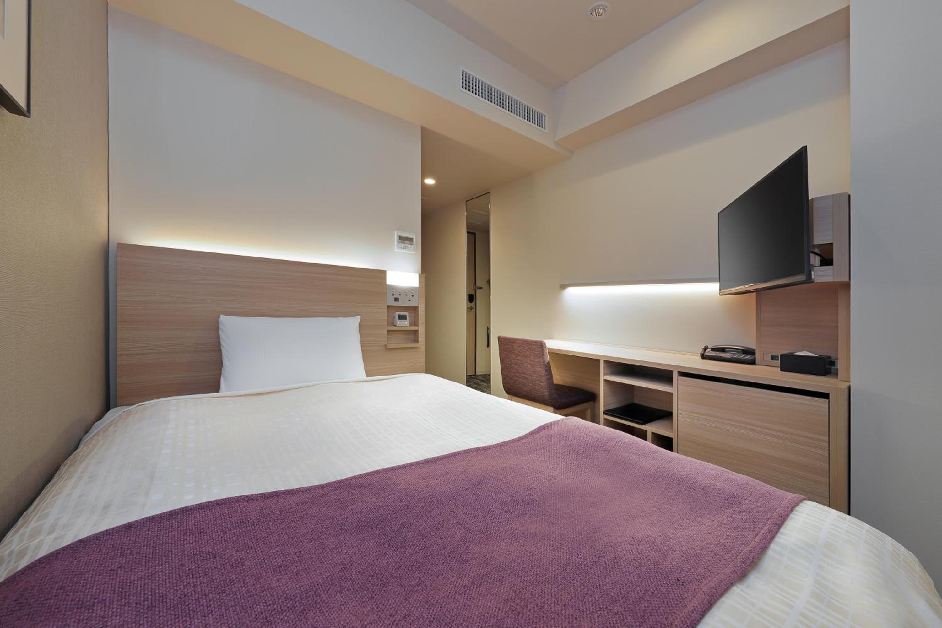 Single Room - Non-Smoking photo 2