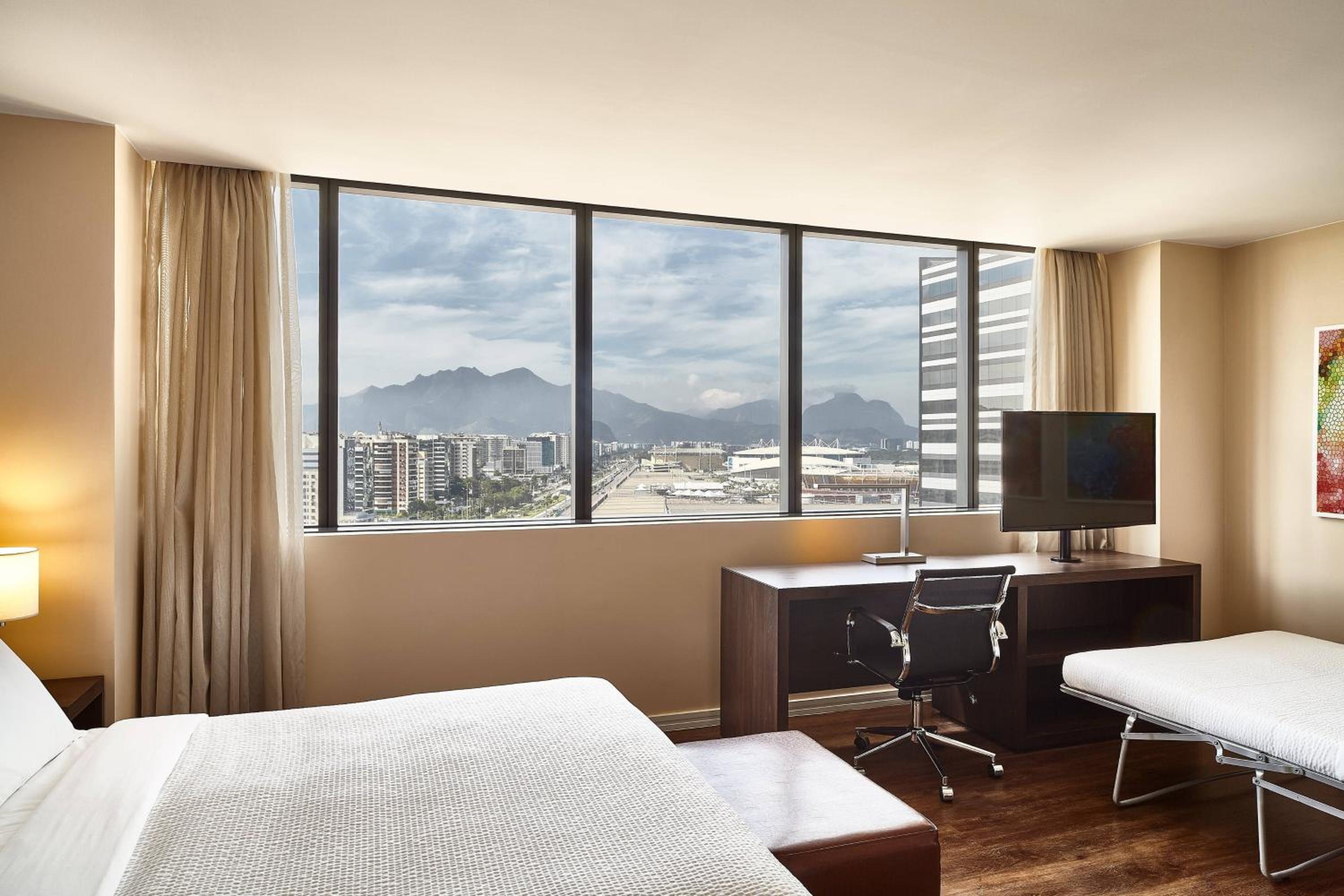 Studio Apartment, 1 King, Sofa bed, Lagoon view
