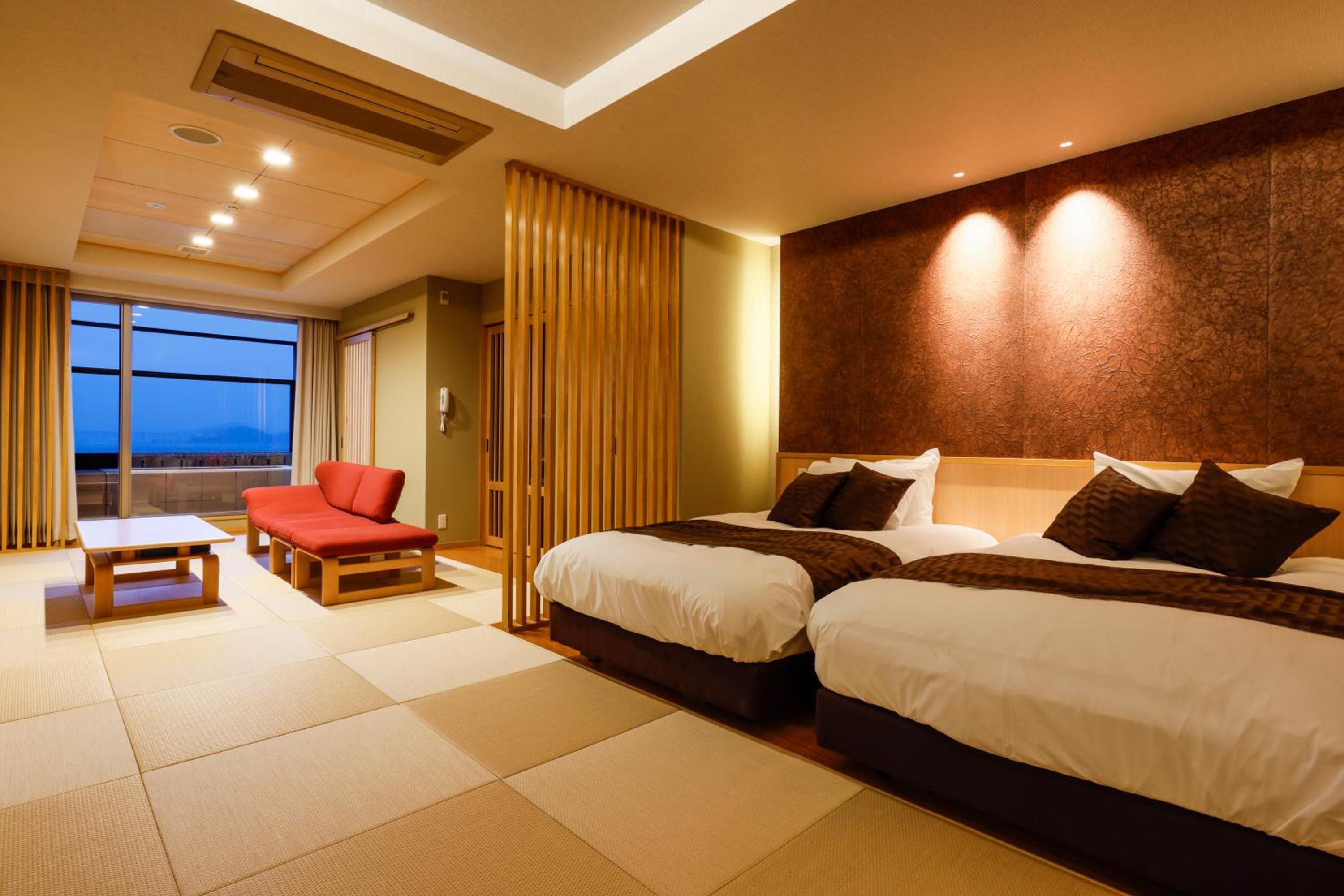 Quadruple Room With Private Bathroom