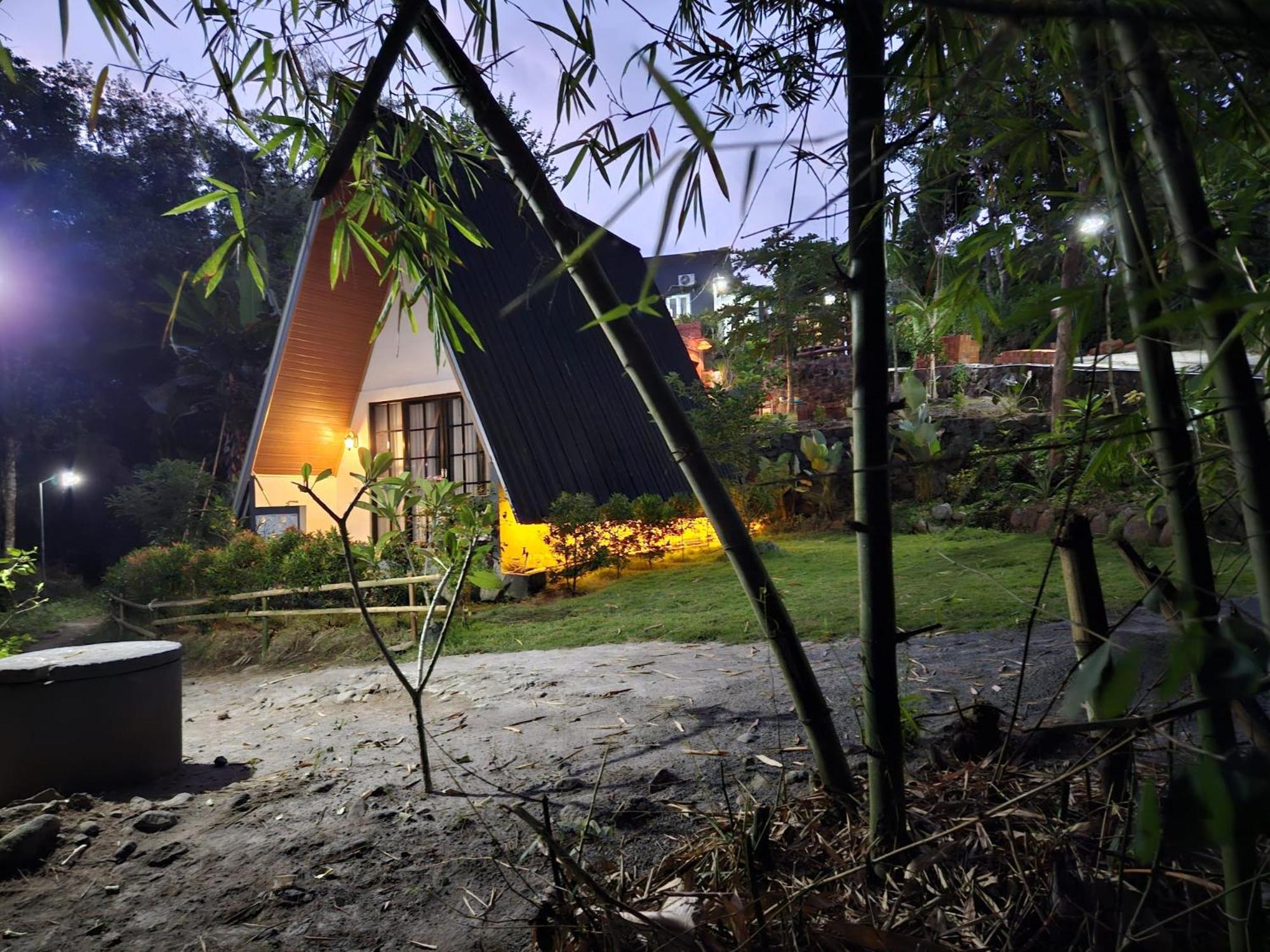 Villa photo 2