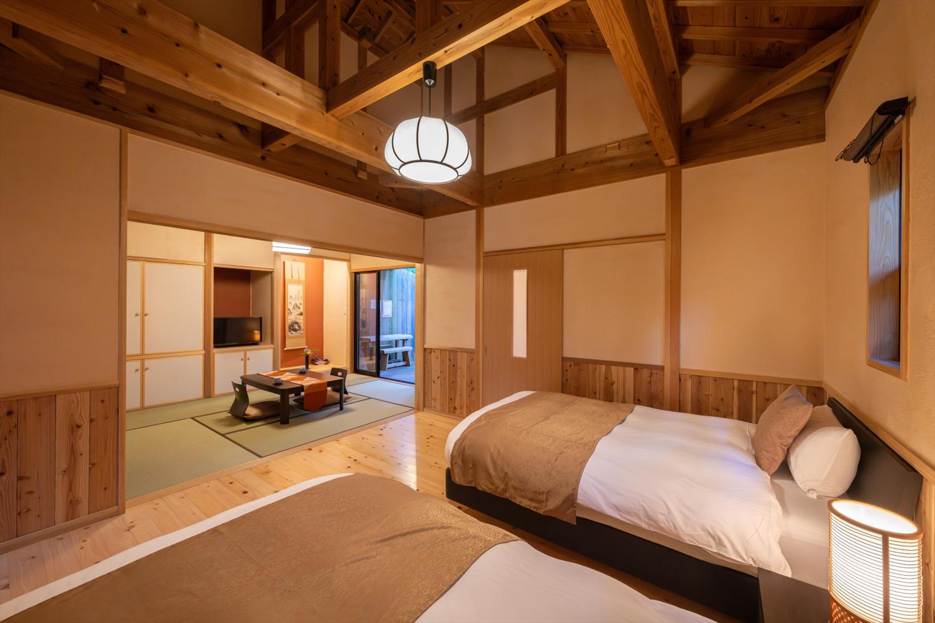 Quadruple Room with Private External Bathroom photo 3