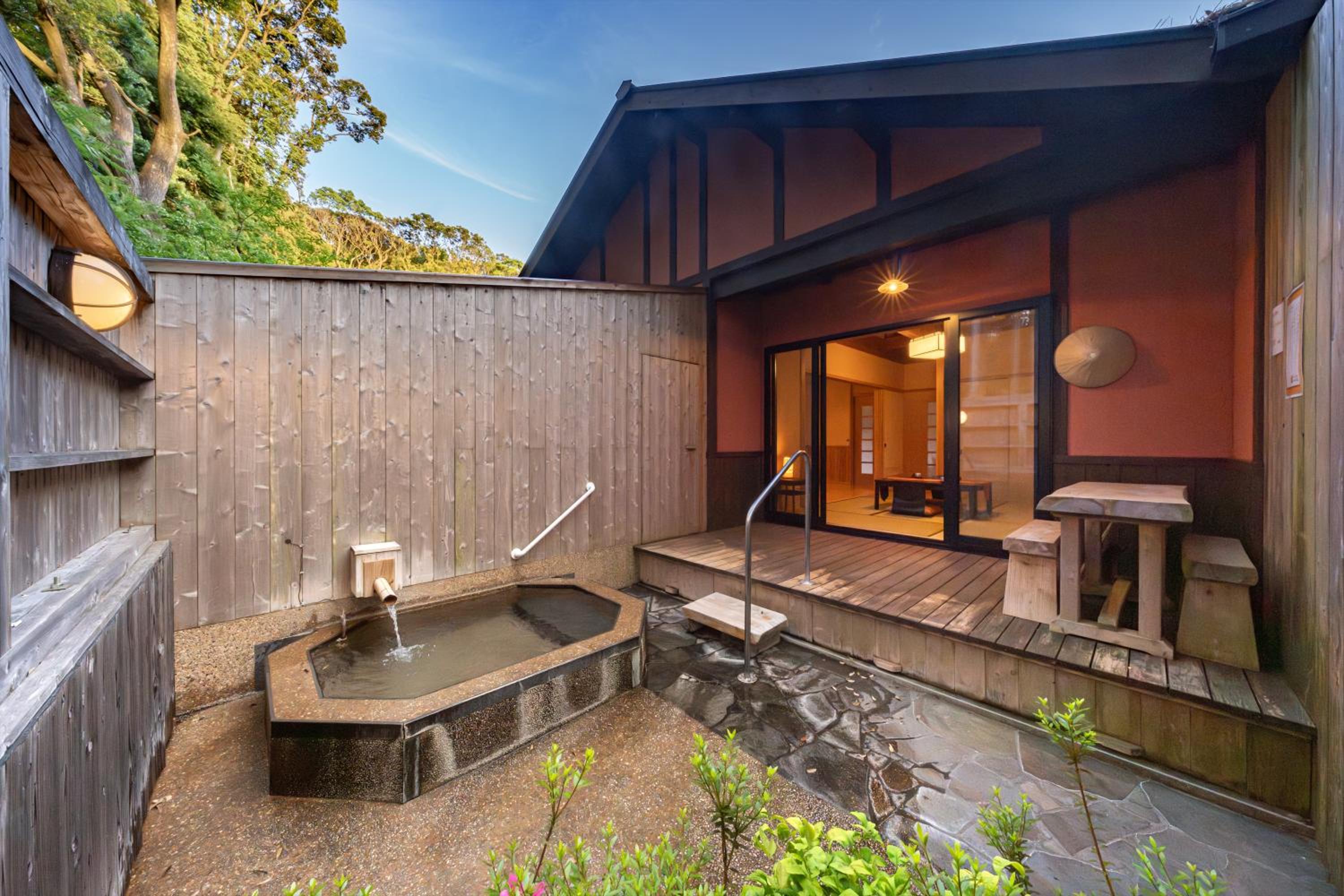 Quadruple Room with Private External Bathroom photo 2