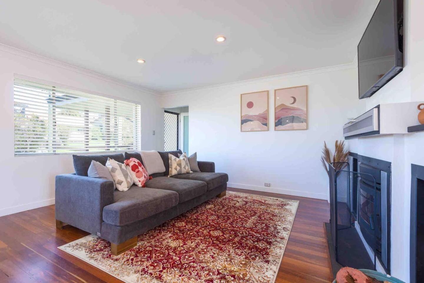 Family Room photo 1