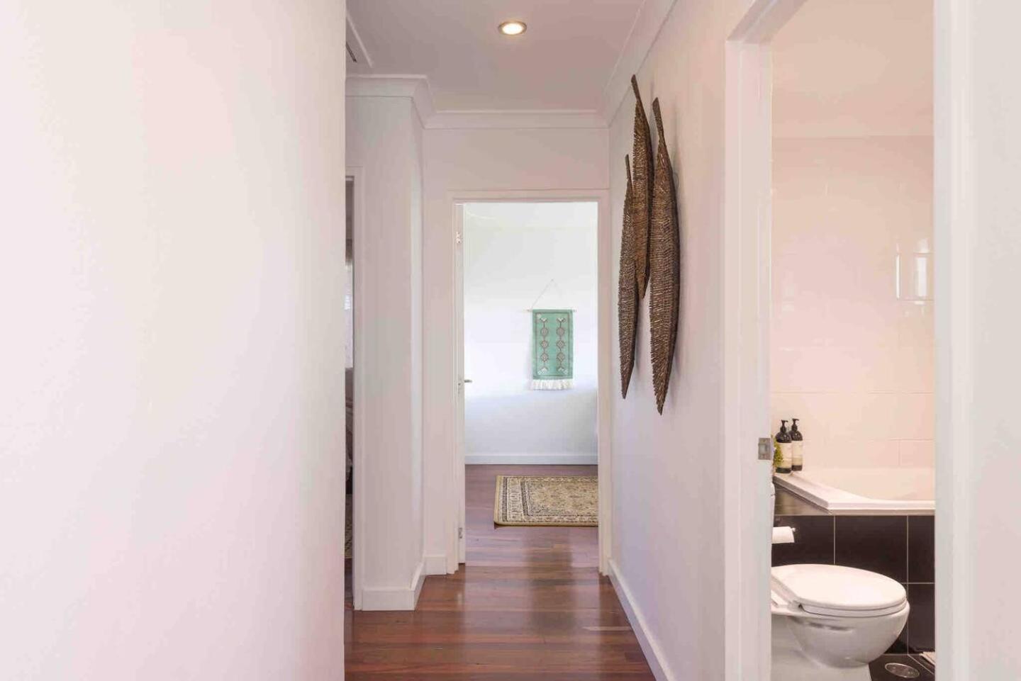 Family Room photo 3