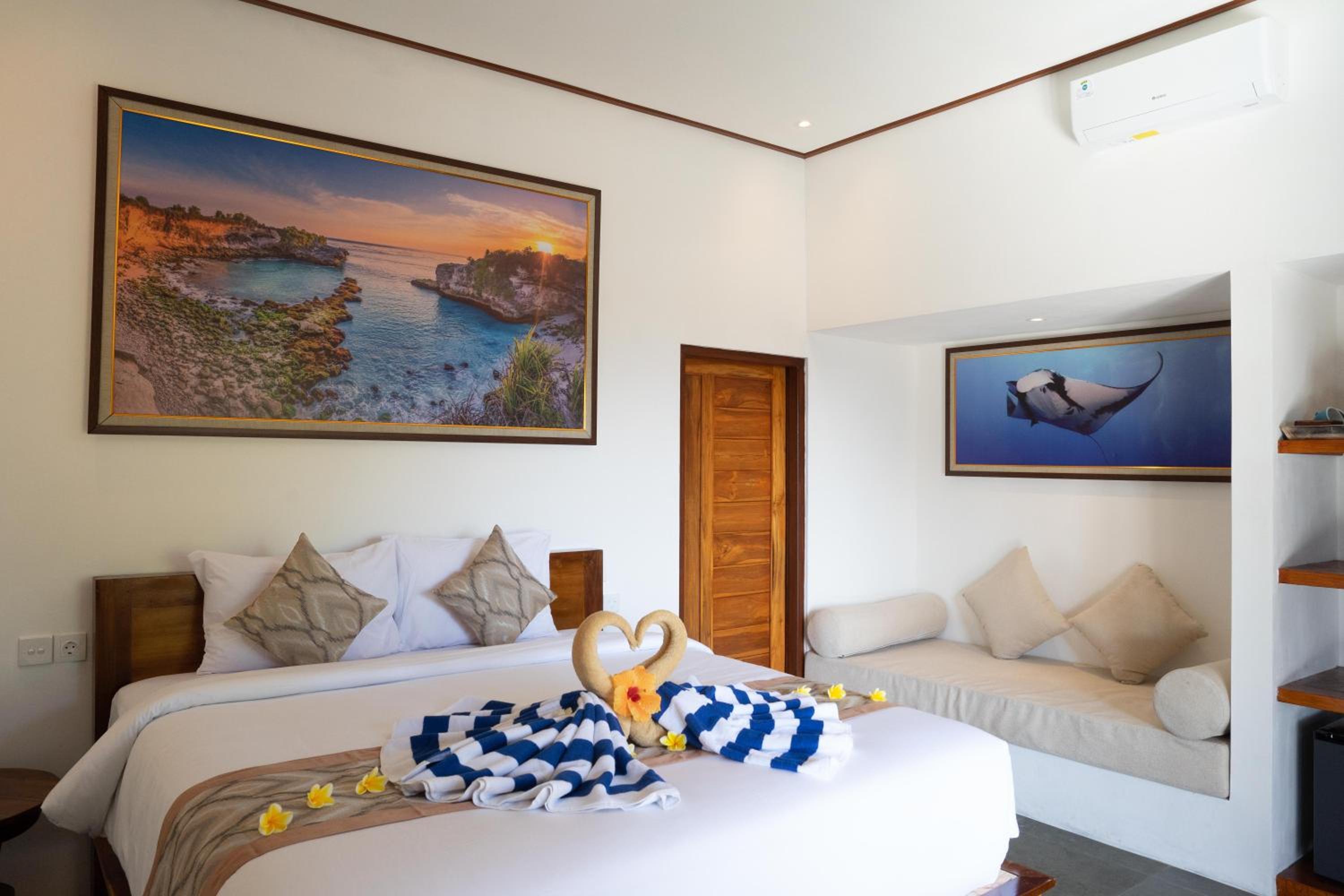 Villa with Sea View - Photo 13