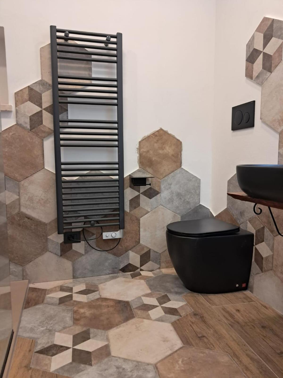 Double Room with Private Bathroom photo 2