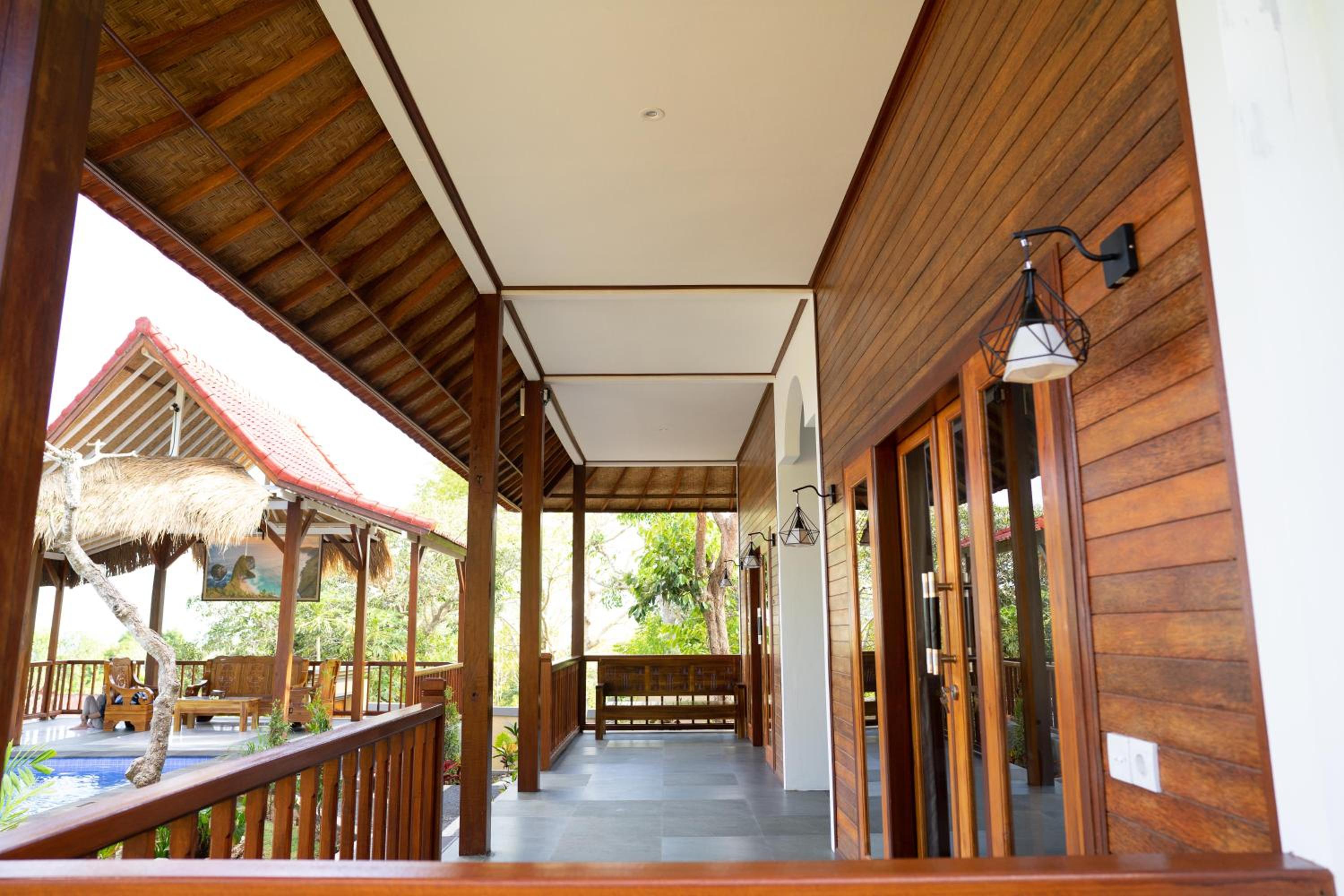 Villa with Sea View - Photo 3