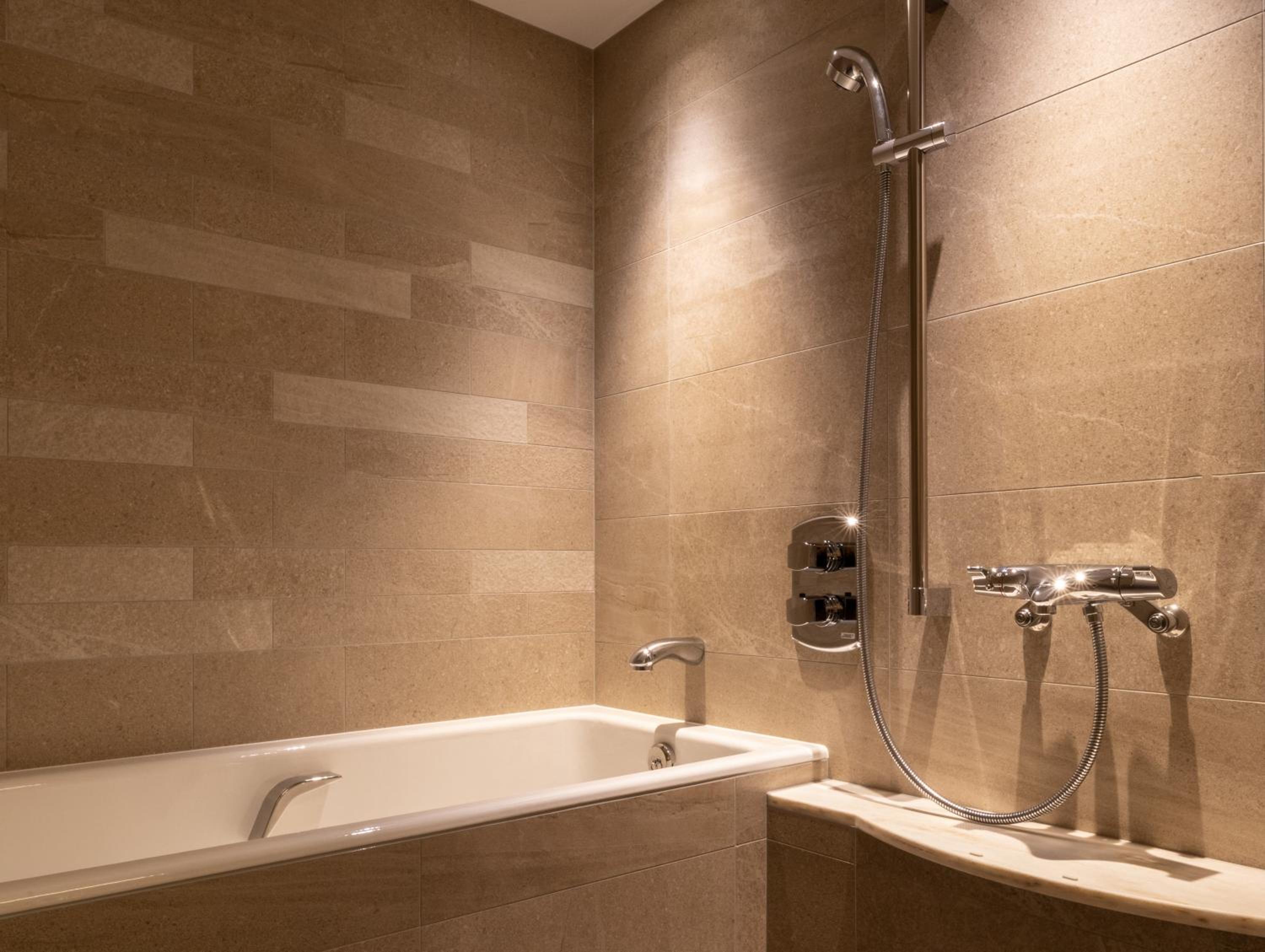 PREMIUM SUPERIOR, Guest room, 1 King photo 3