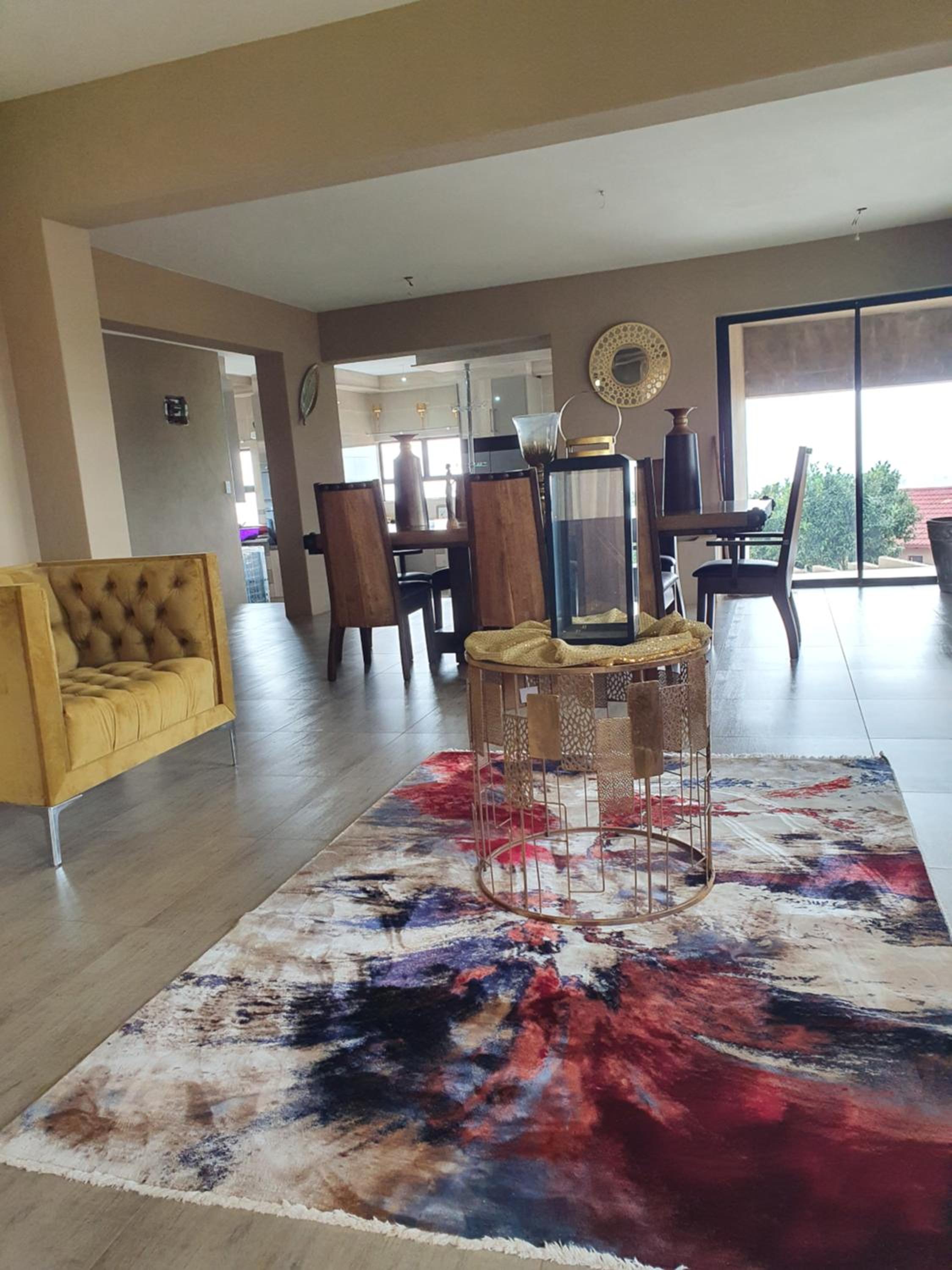 Four-Bedroom House photo 1