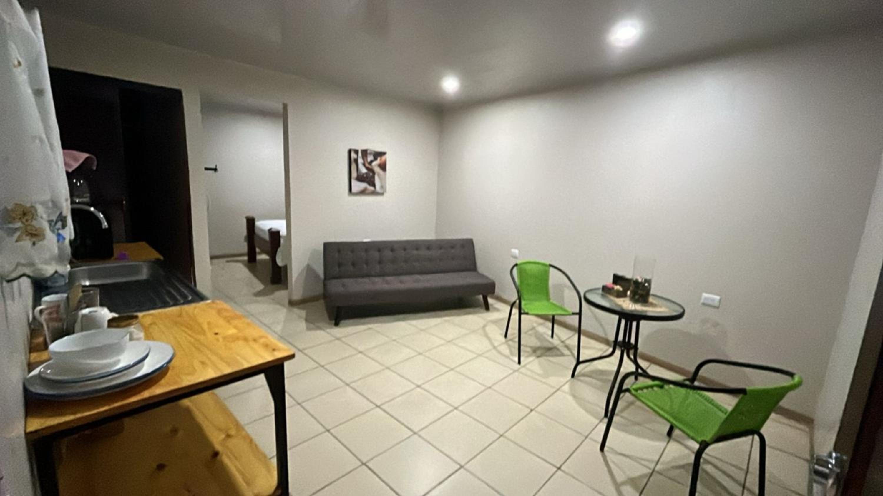 Apartment photo 2