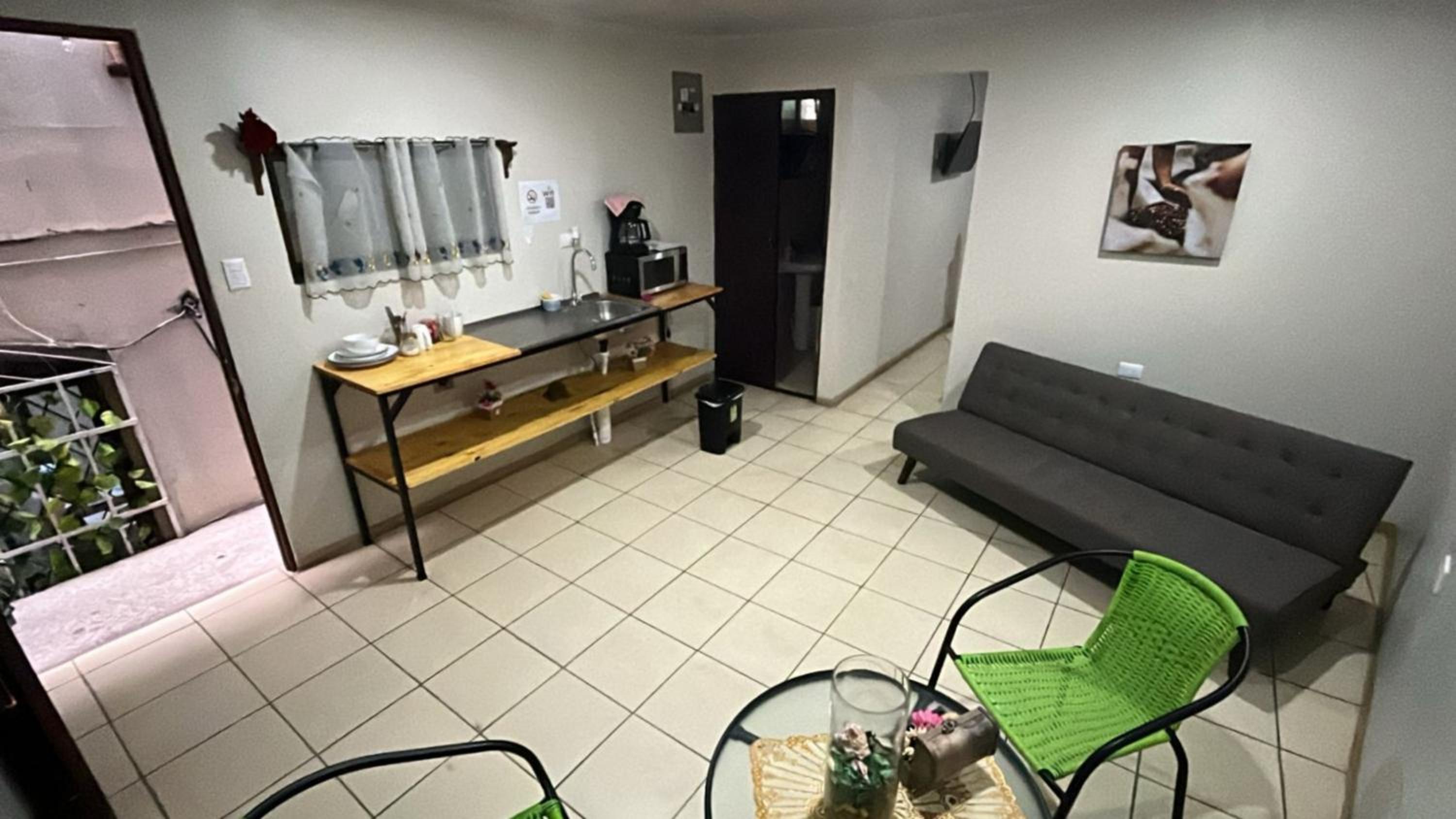 Apartment photo 1