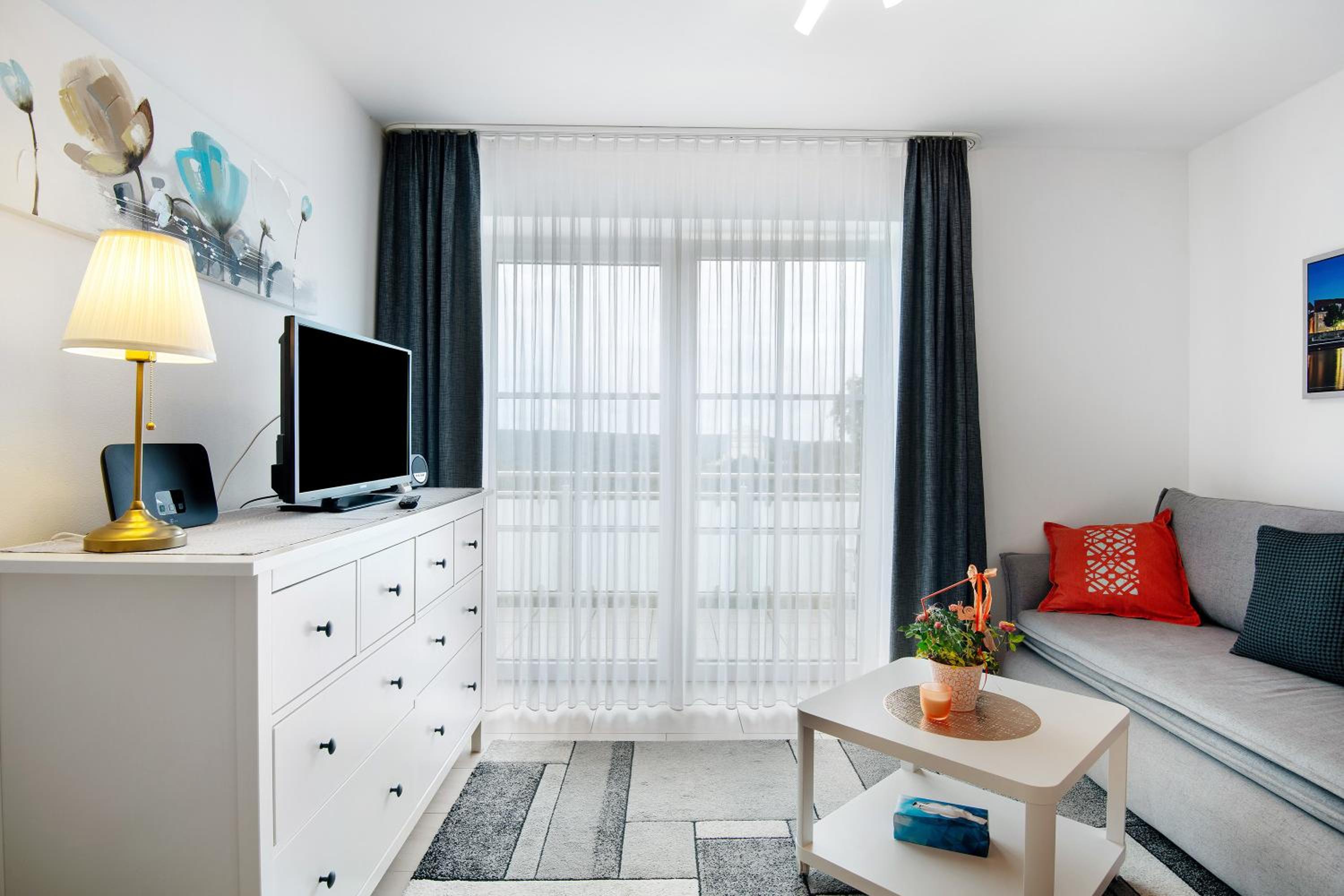 Two-Bedroom Deluxe Apartment with Garden View photo 1