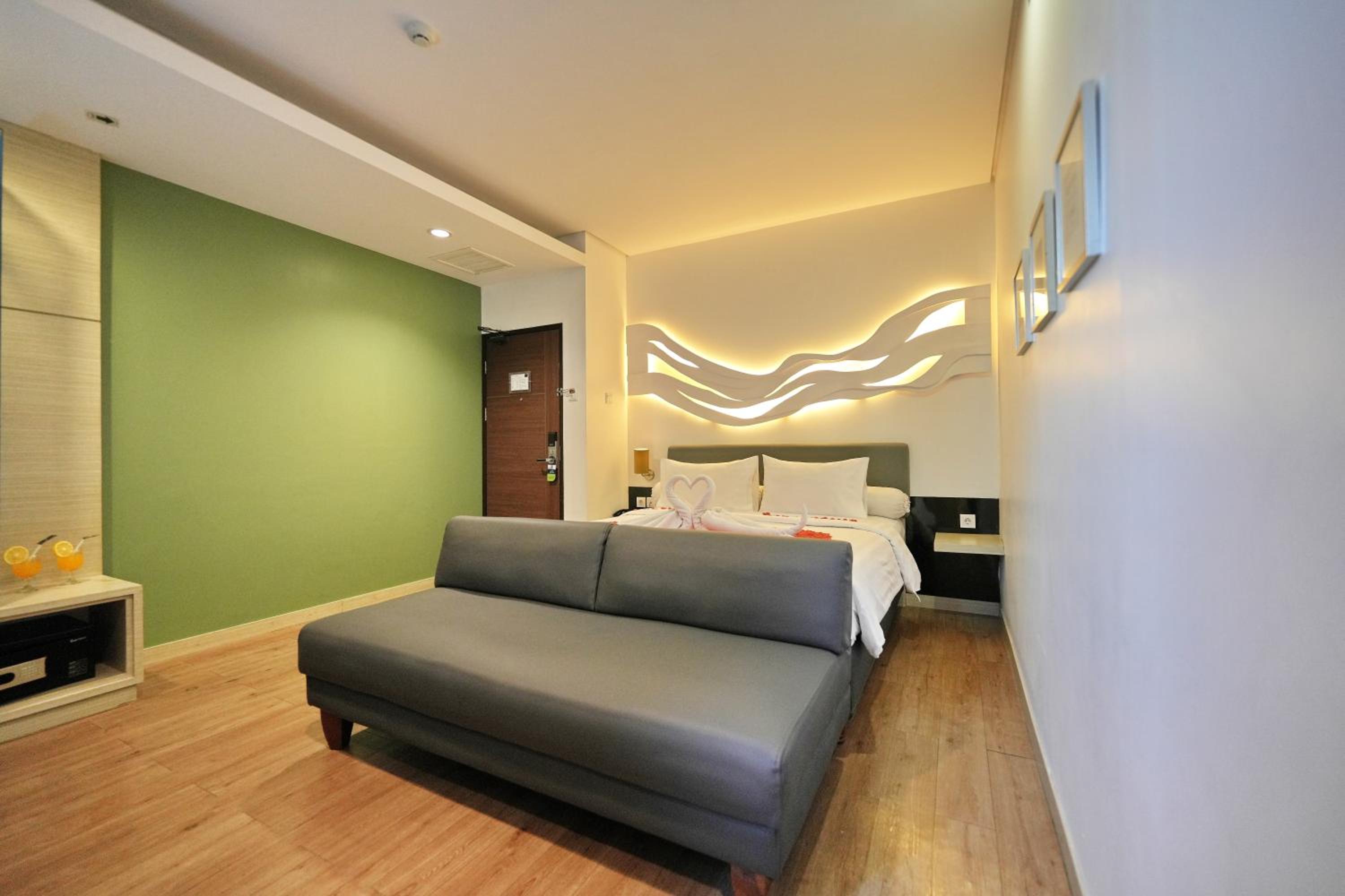 Deluxe King Room