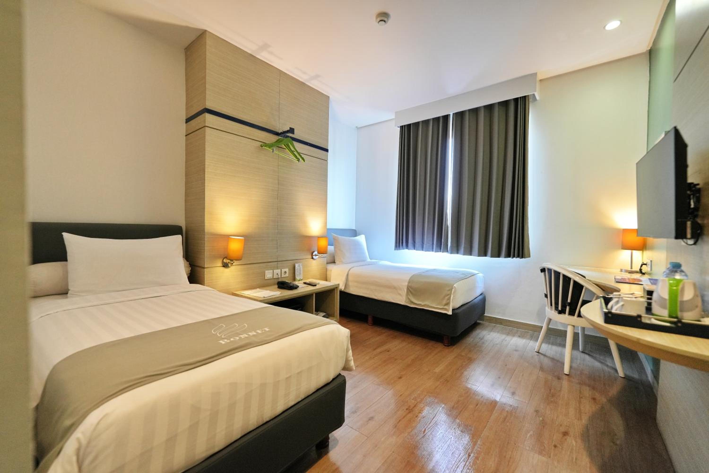 Superior Twin Room - Photo 8