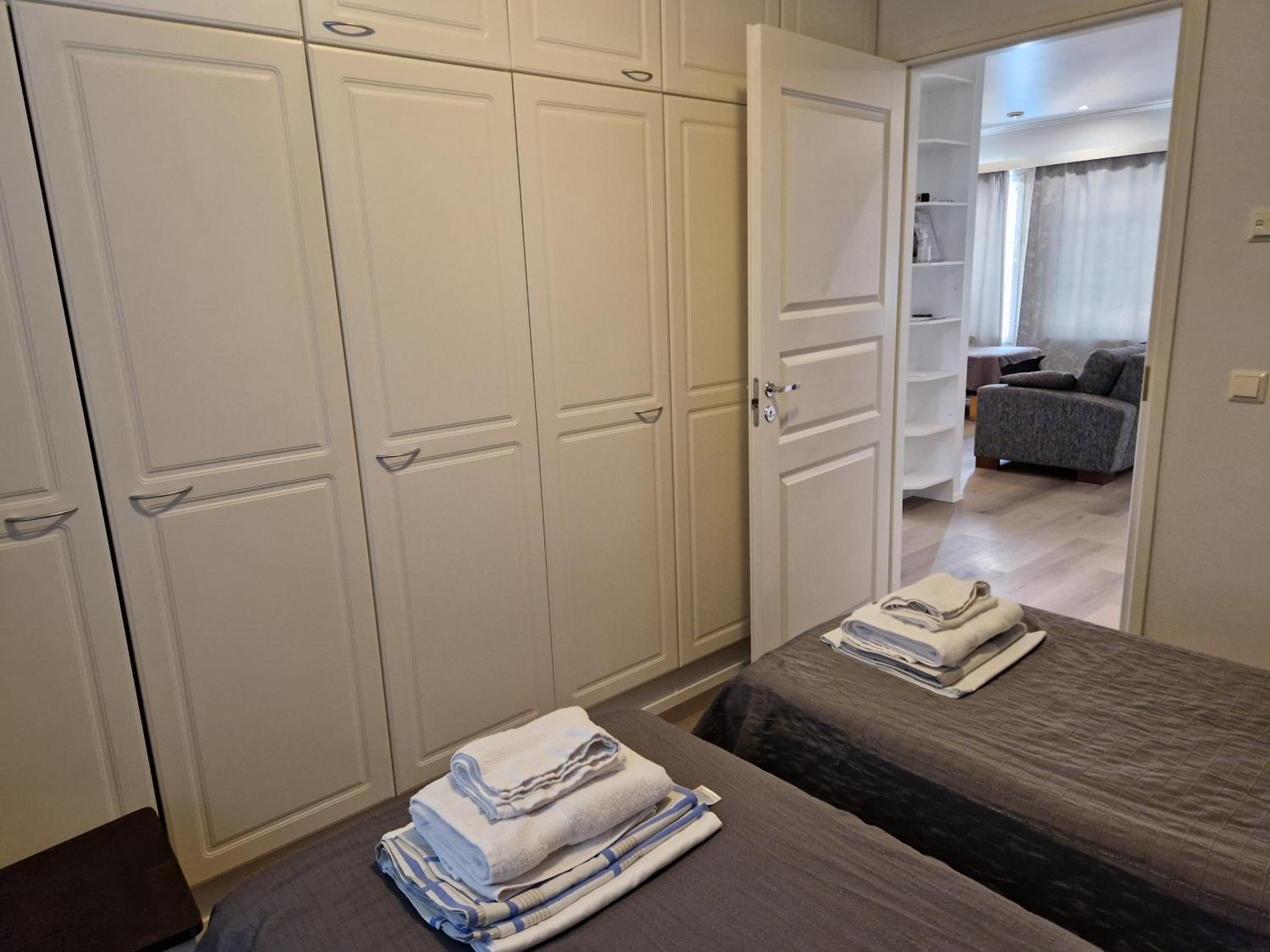 Two-Bedroom Apartment with Sauna - Photo 18