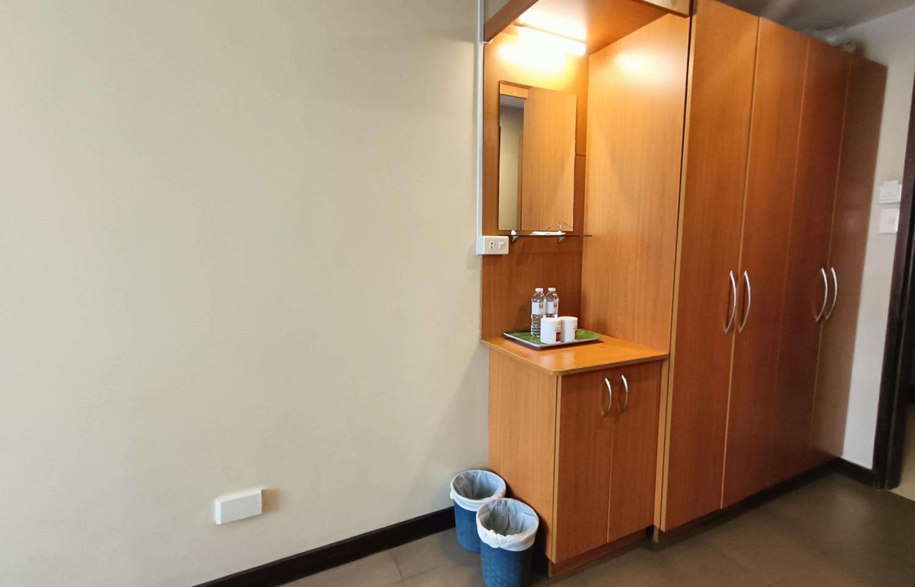 Deluxe Twin Room - Photo 8