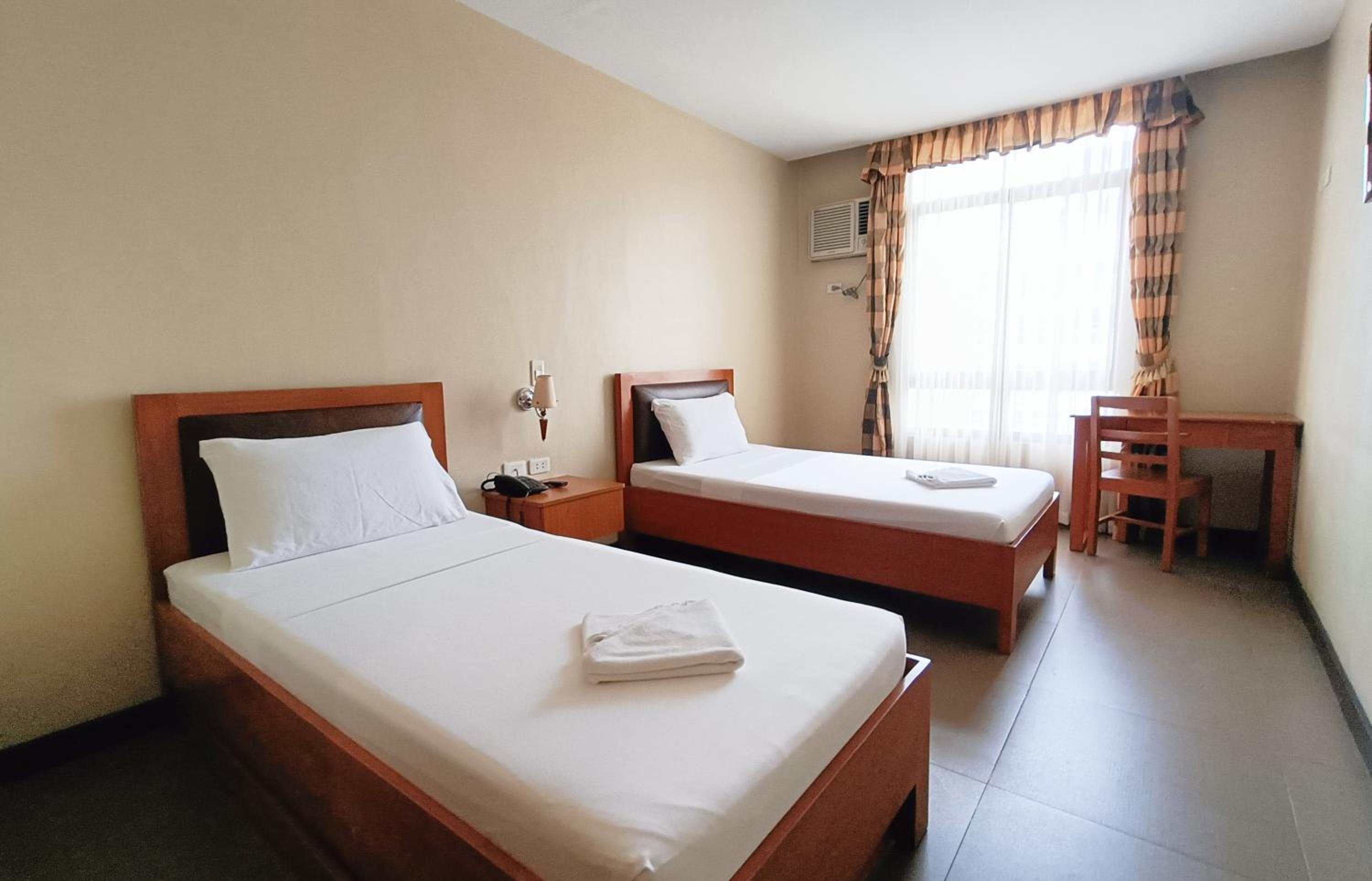 Deluxe Twin Room - Photo 4