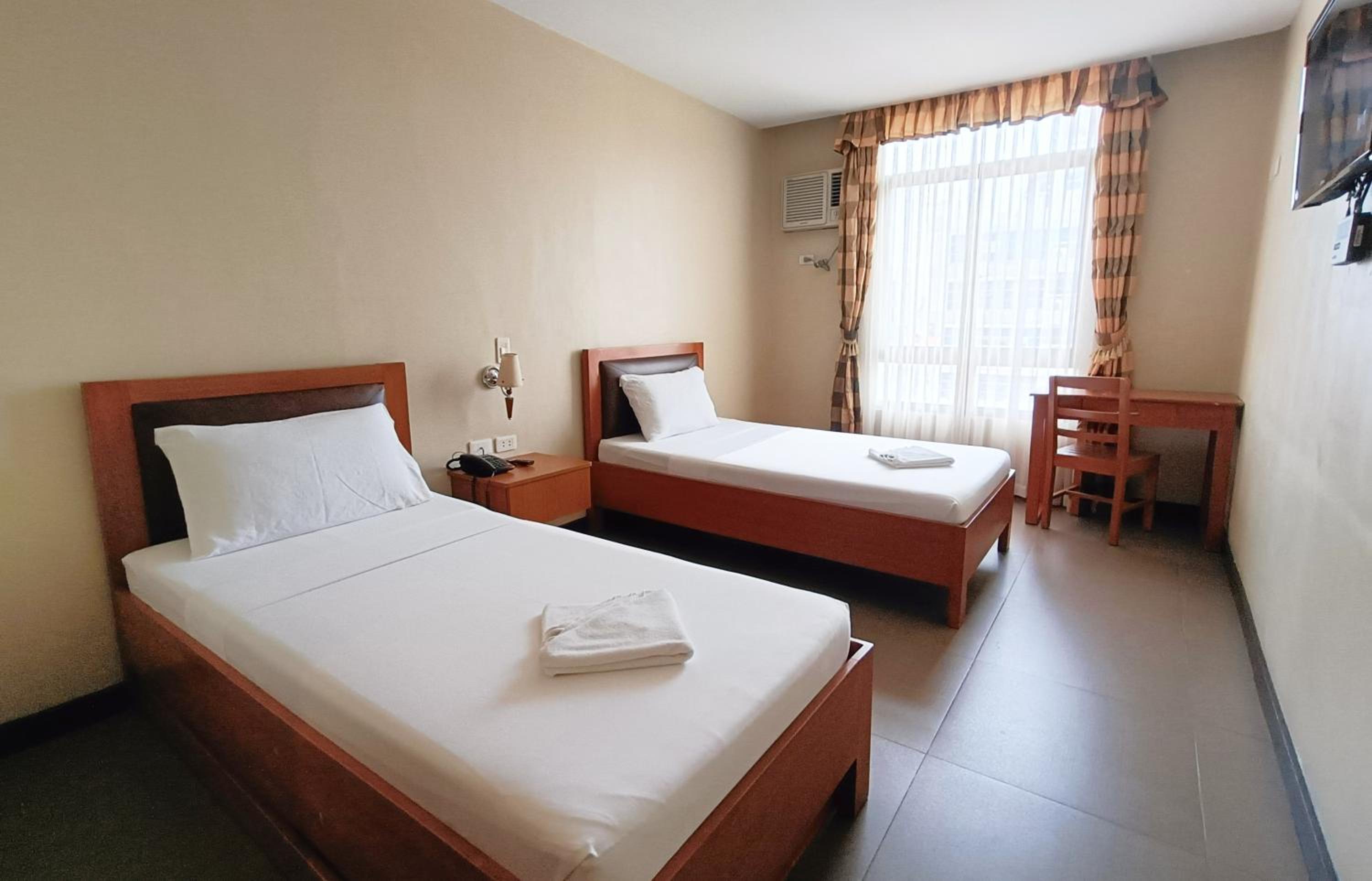 Deluxe Twin Room - Photo 3