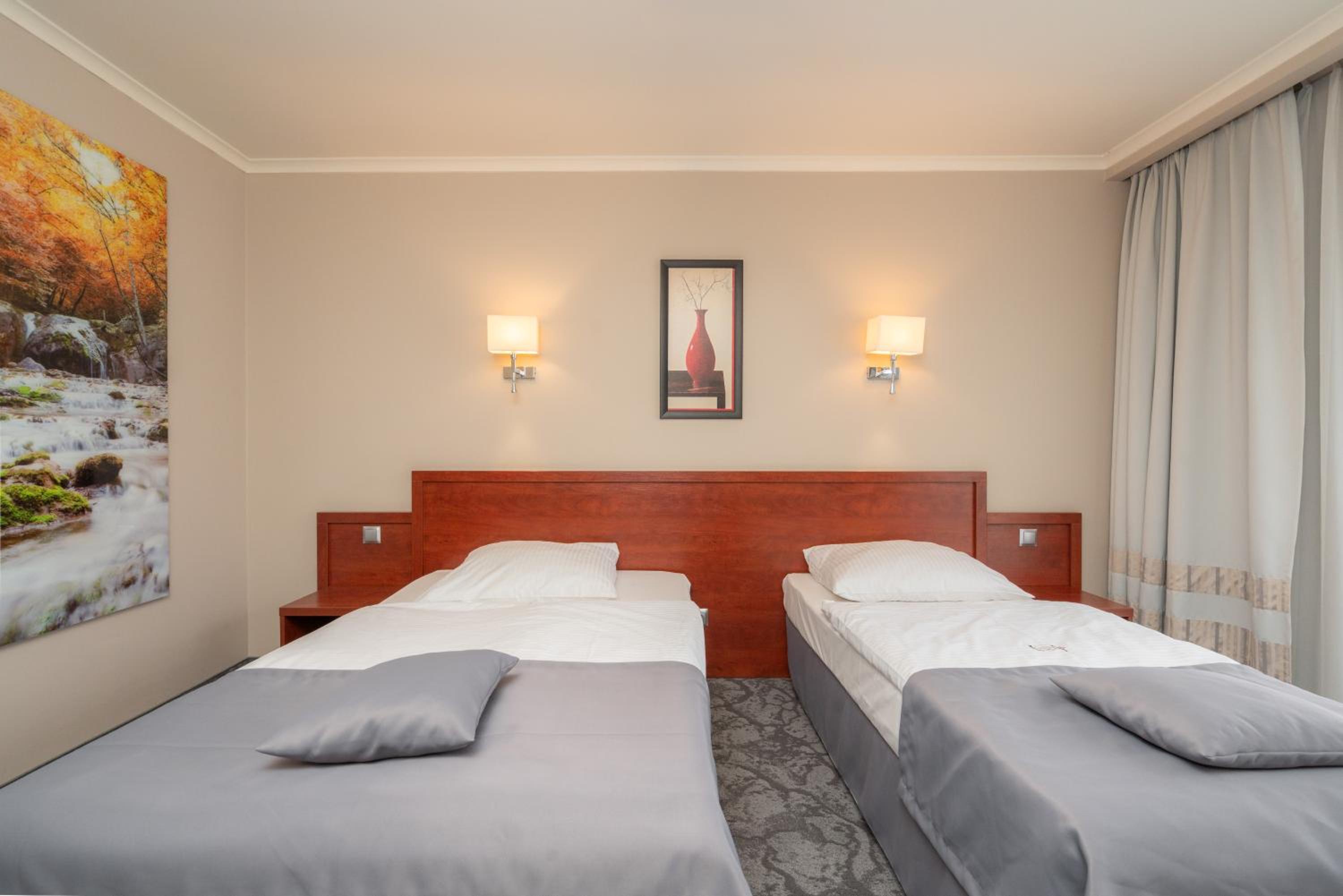 Superior Twin Room - Photo 5