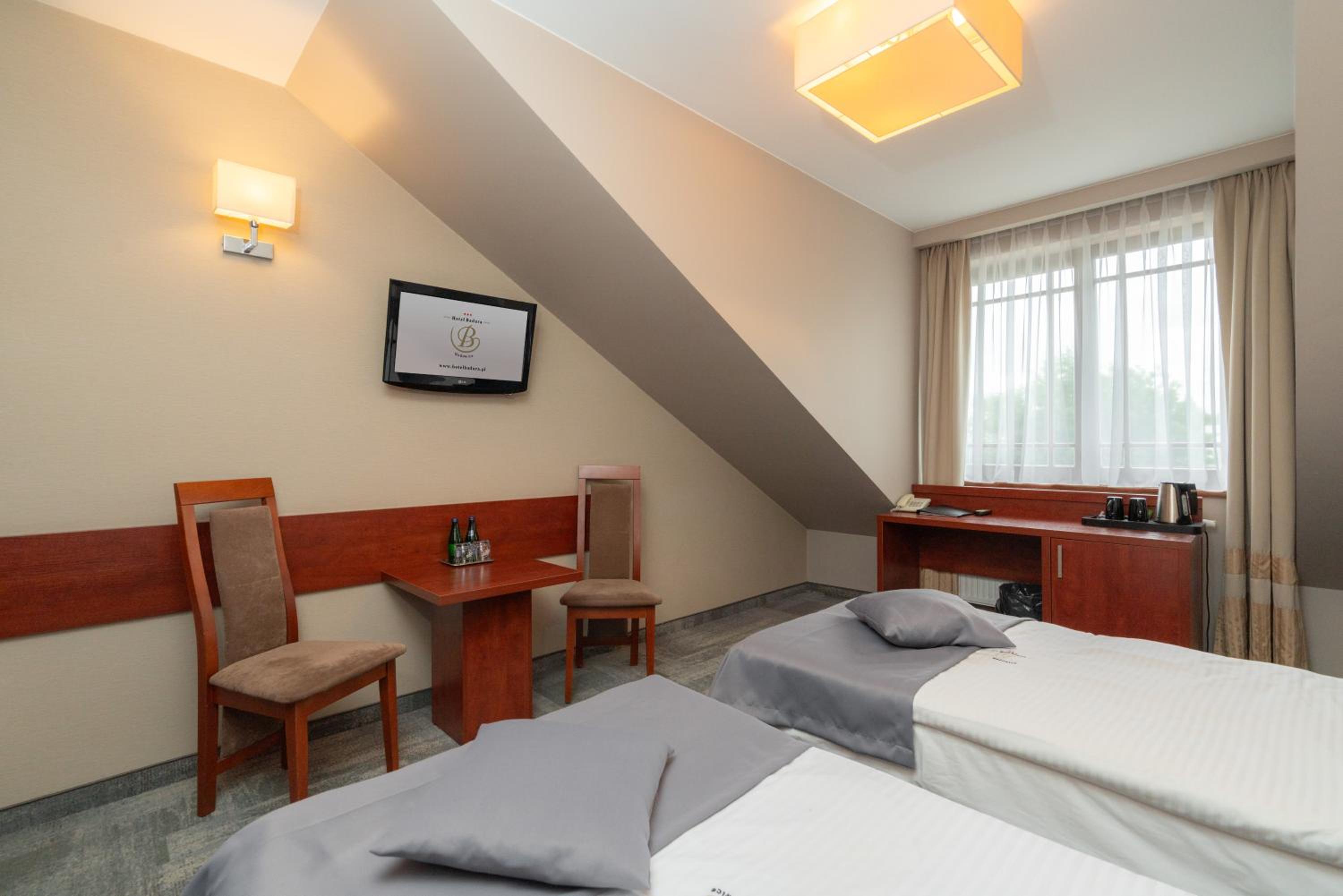 Standard Twin Room photo 2