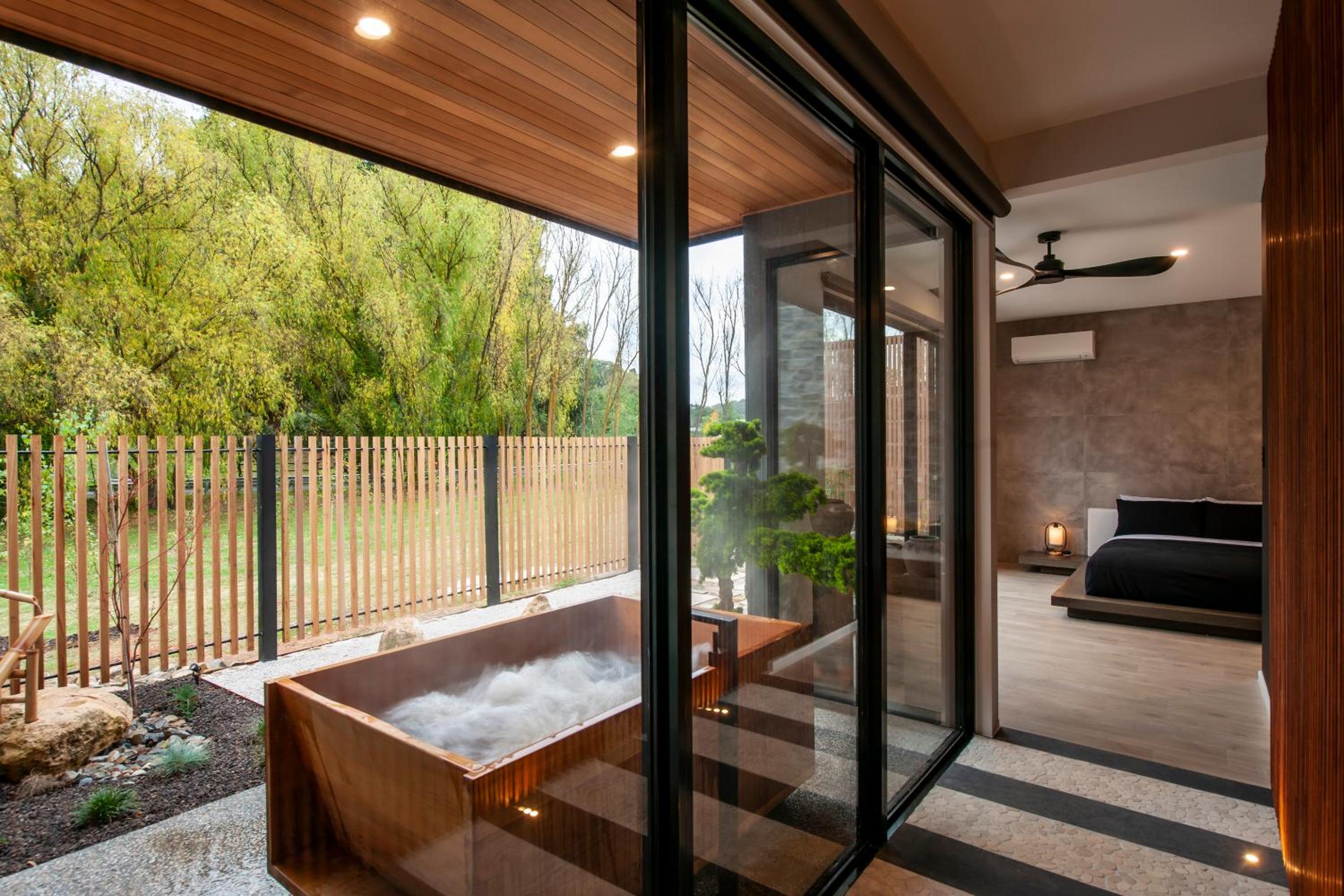One-Bedroom Villa - Photo 4