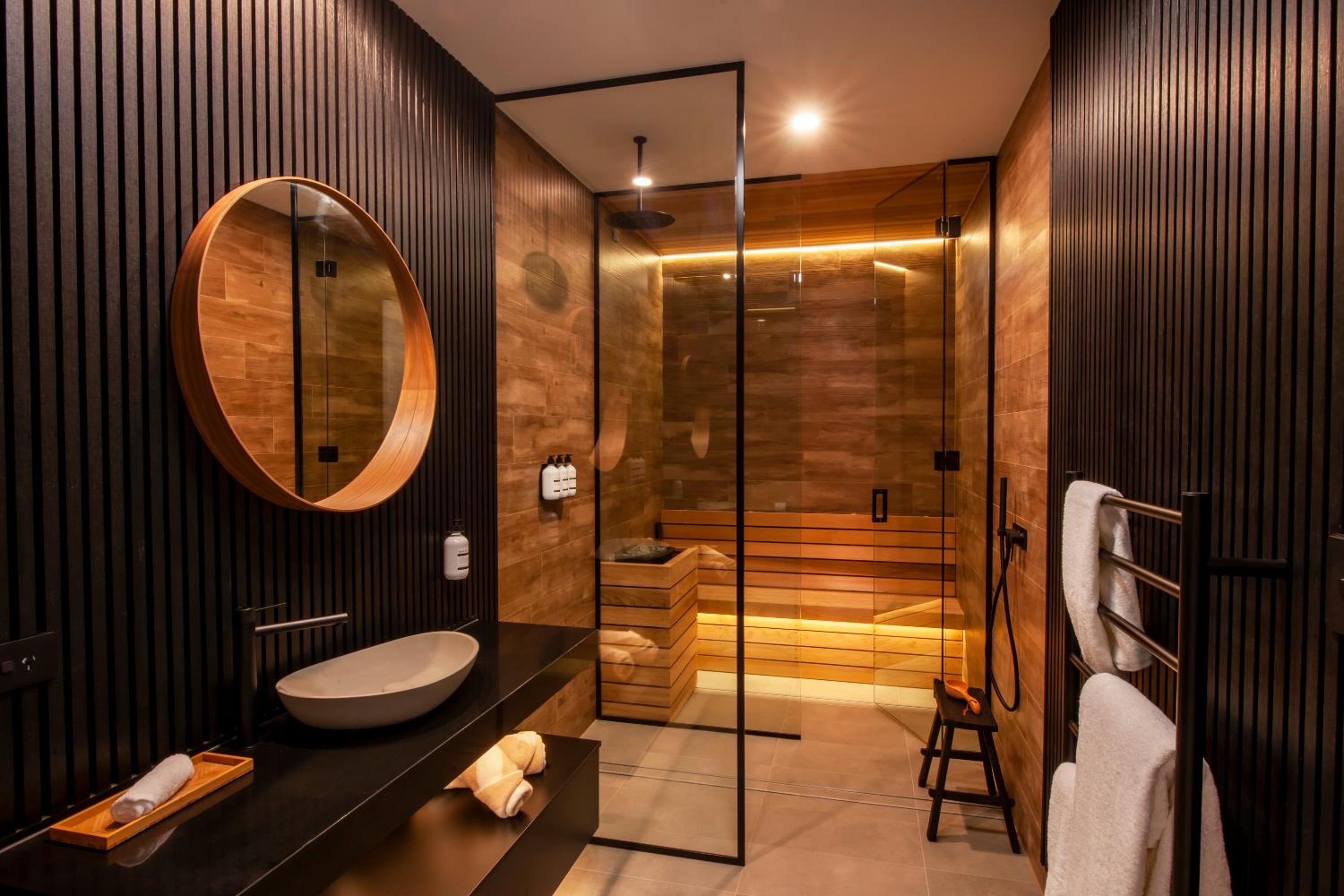 One-Bedroom Villa - Photo 2