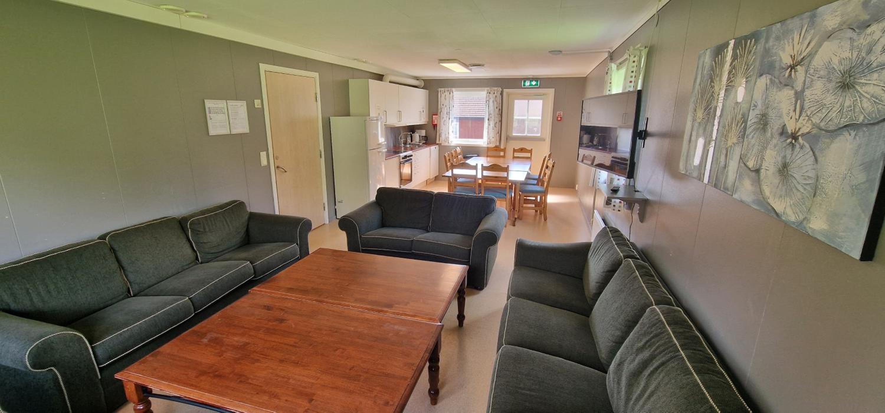 Quadruple Room with Private Bathroom - Photo 1