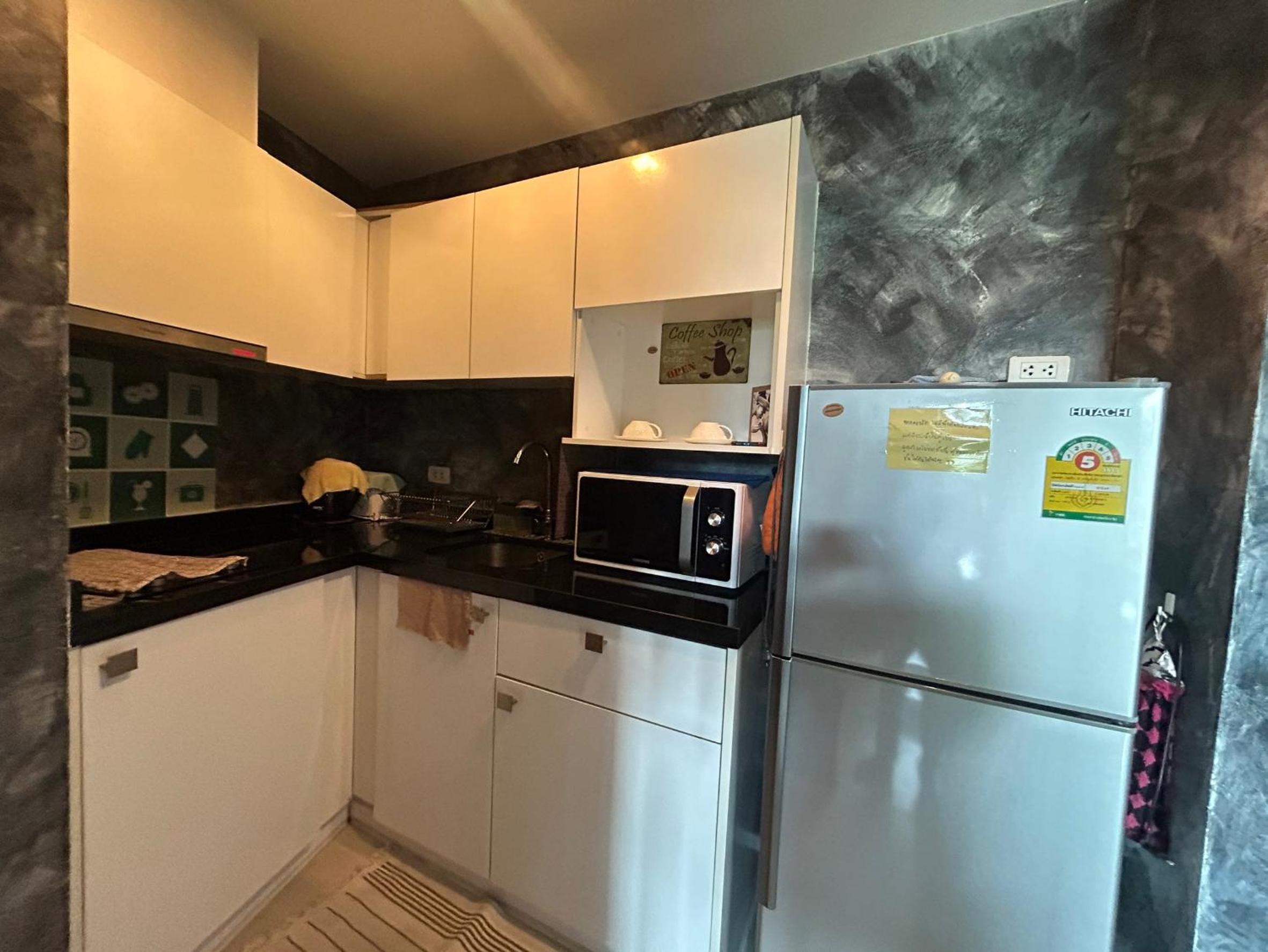 One-Bedroom Apartment - Photo 15