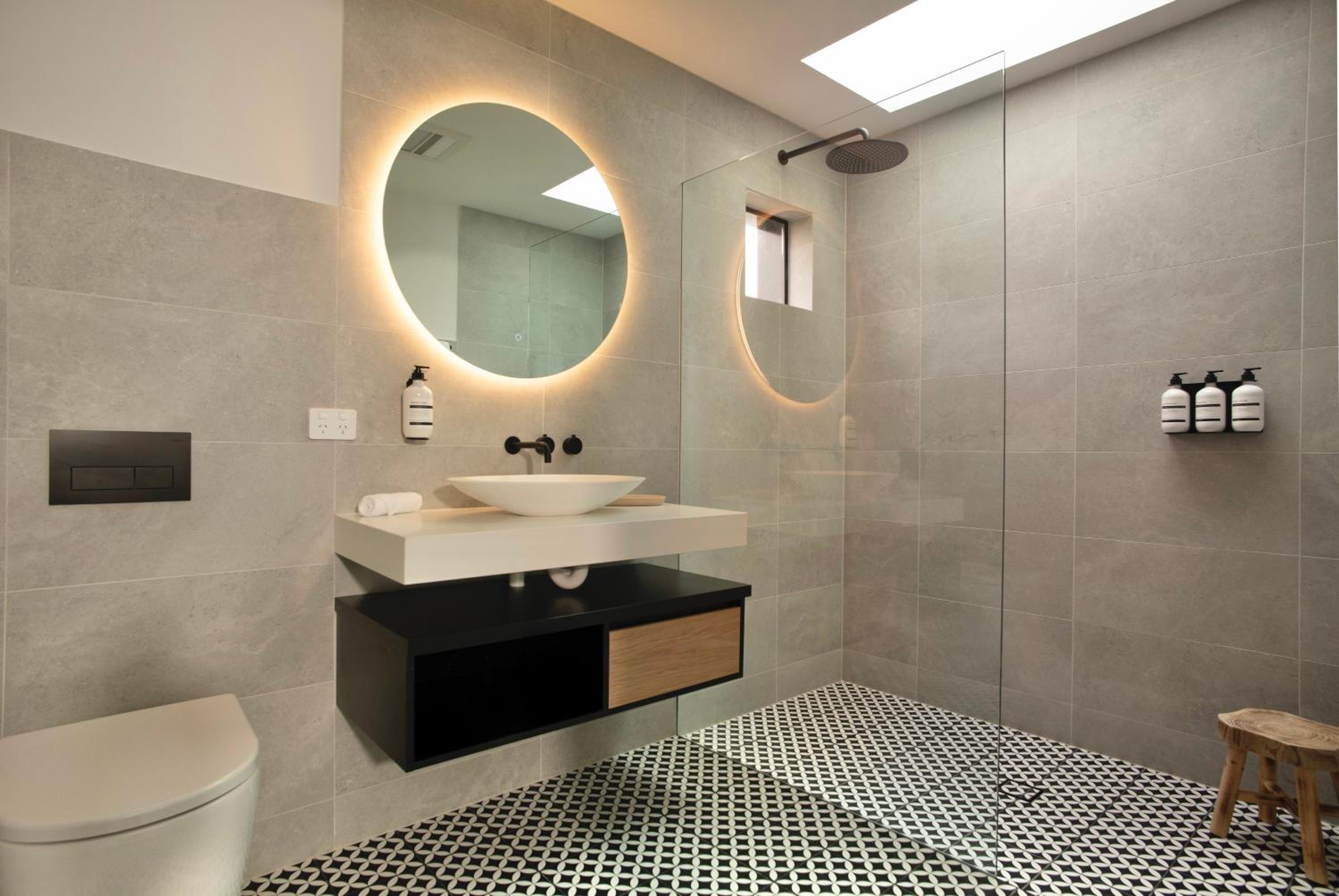 Two-Bedroom Villa - Photo 8