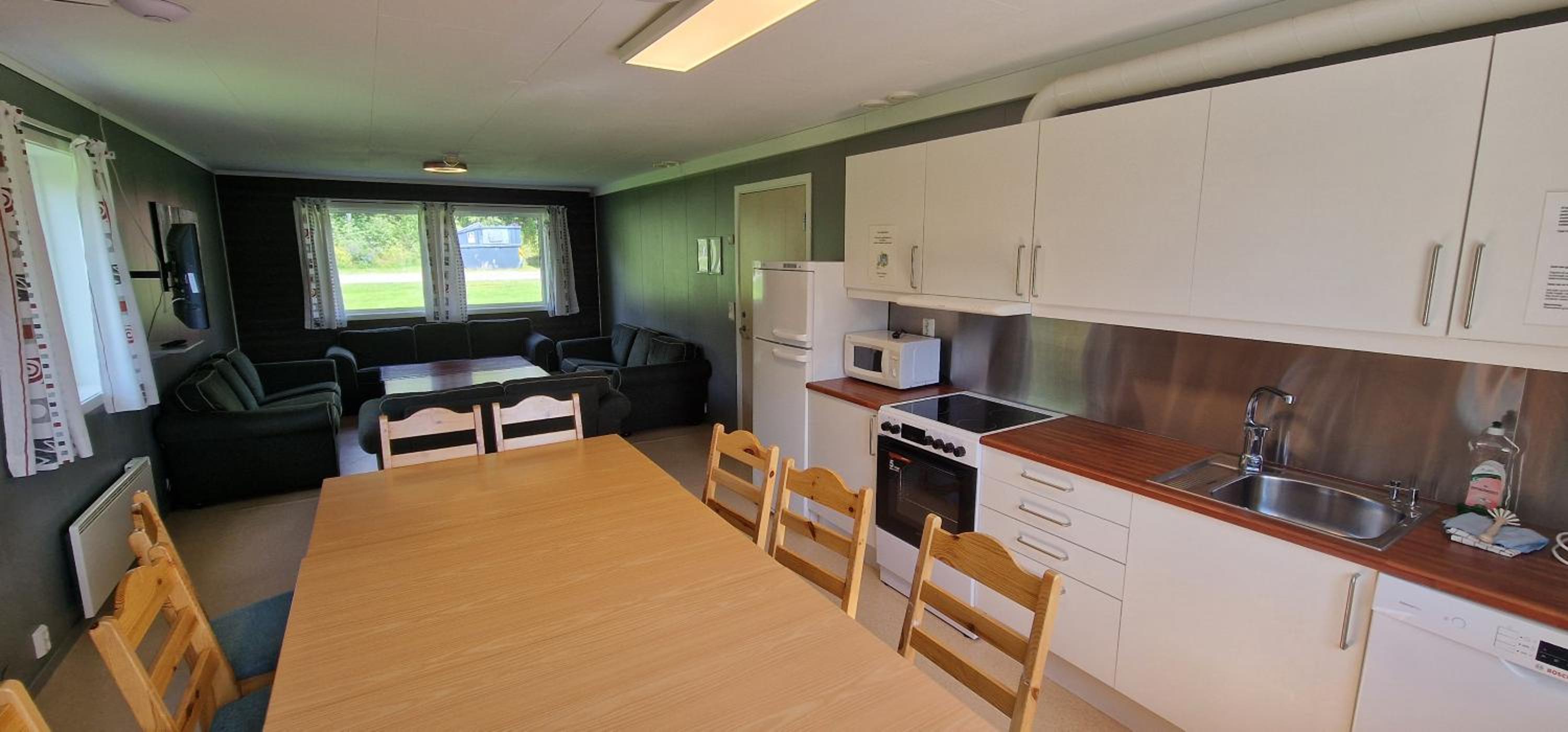 Quadruple Room with Private Bathroom - Photo 2