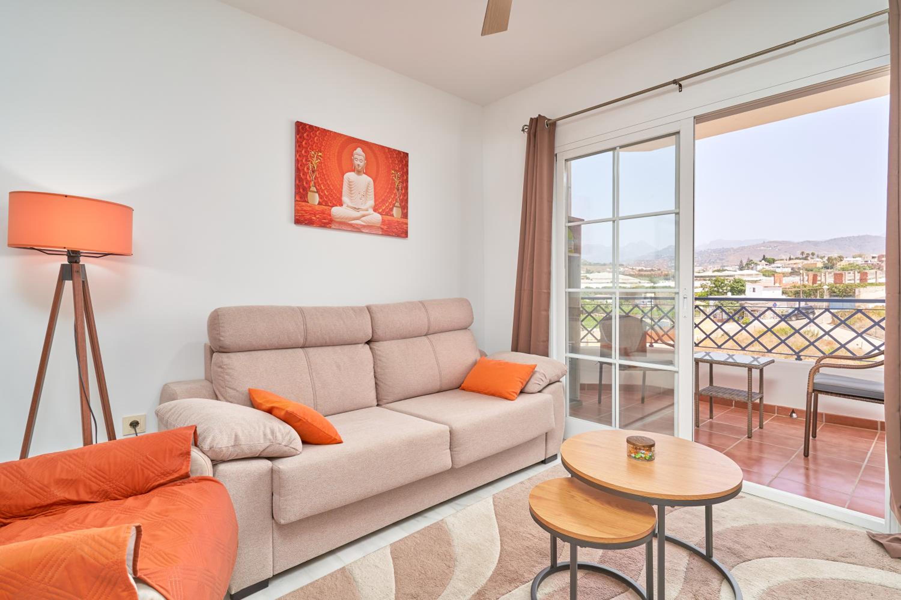 Apartamento de un dormitorio superior con balcón